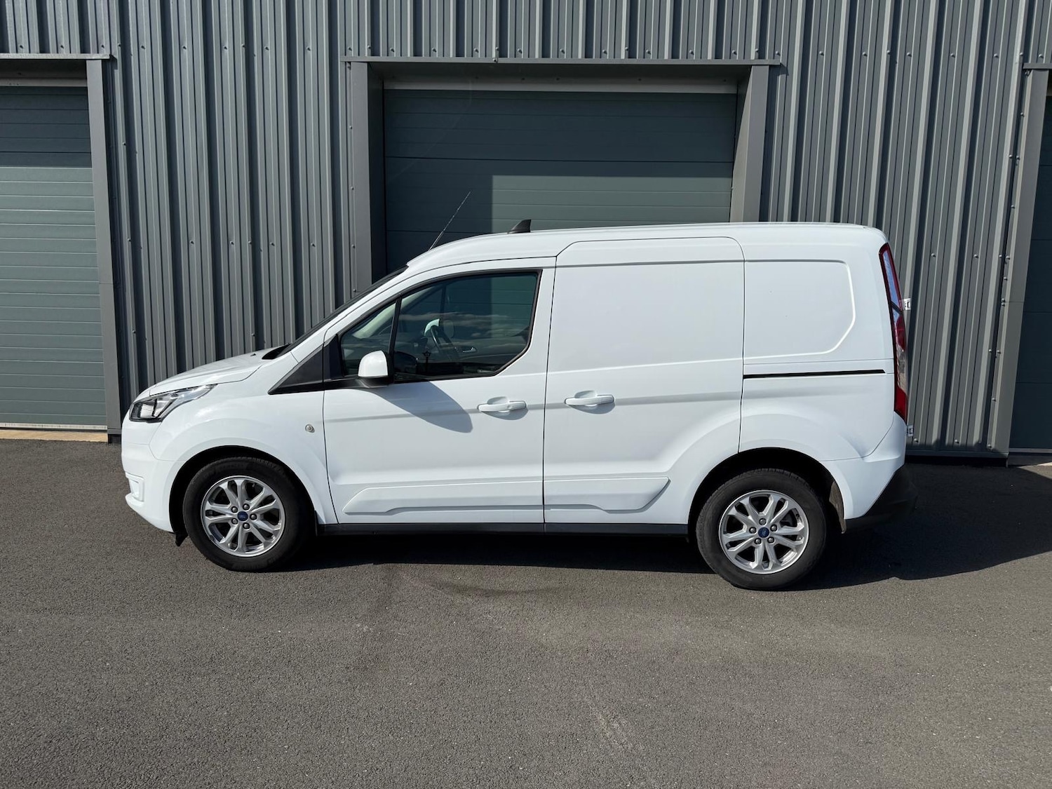 Used Ford Transit Connect 2023 for sale - 78121517: Photo 2