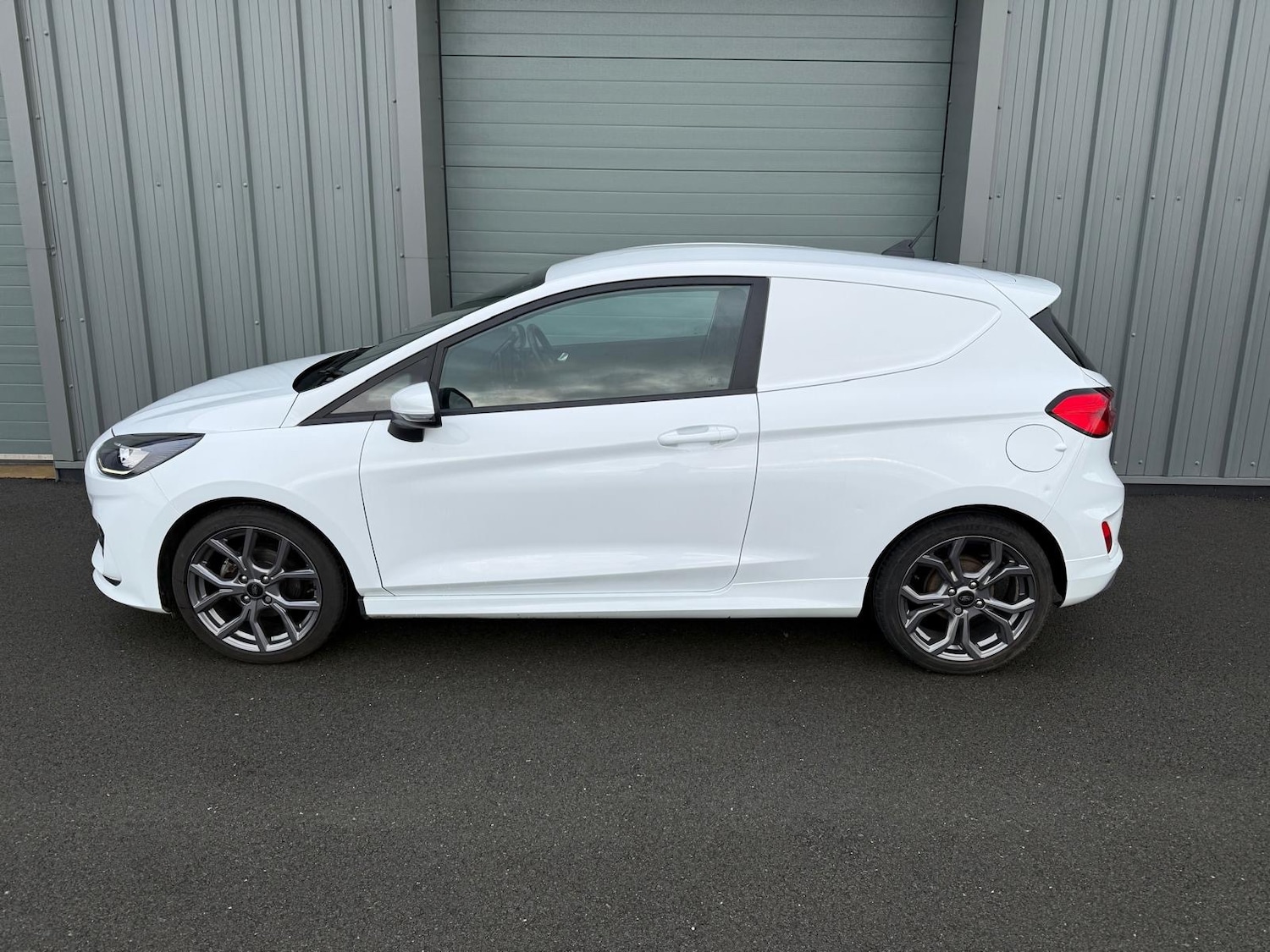 Used Ford Fiesta 2022 for sale - 77532363: Photo 2