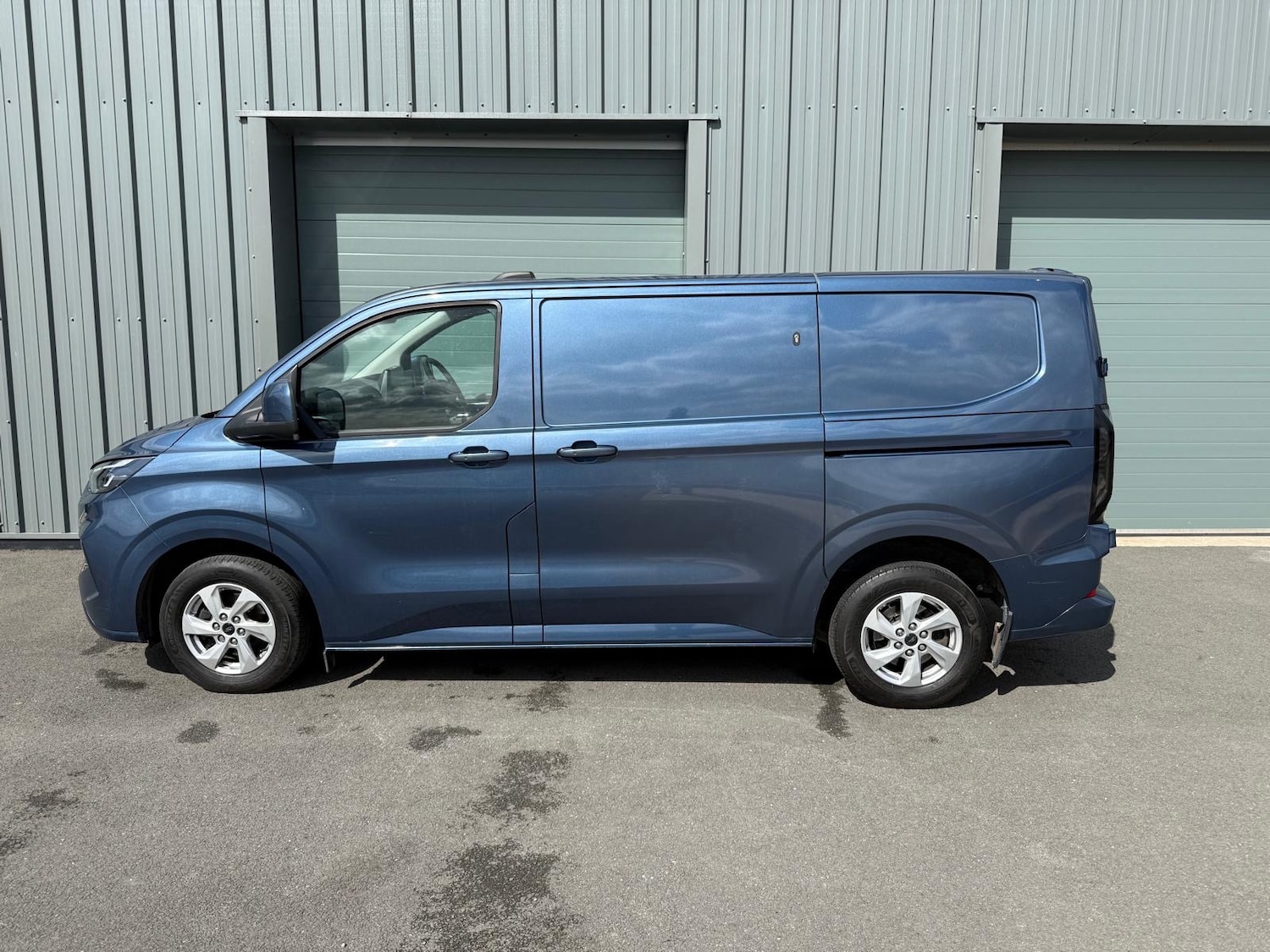 Used Ford Transit Custom 2024 for sale - 78199206: Photo 2
