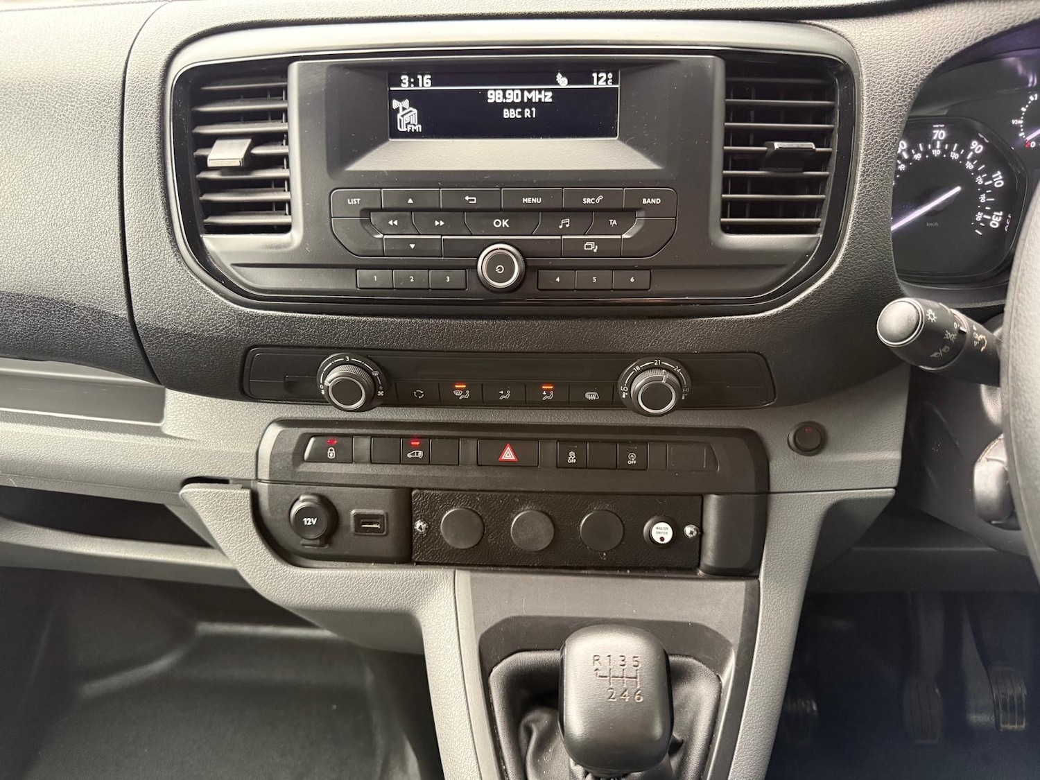 Used Citroen Dispatch 2022 for sale - 77244738: Photo 9