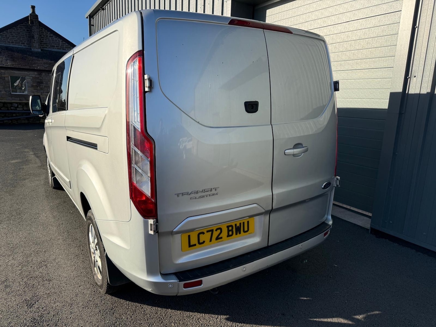 Used Ford Transit Custom 2023 for sale - 76738339: Photo 3