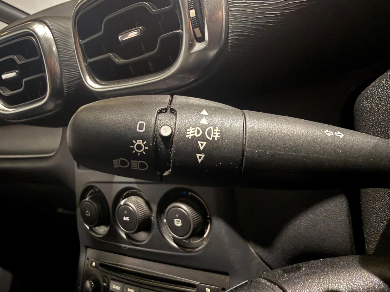 Used Citroen C3 Picasso 2014 for sale - 76965461: Photo 30