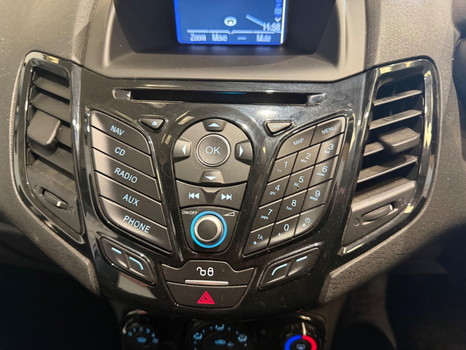 Used Ford Fiesta 2017 for sale - 77611422: Photo 32