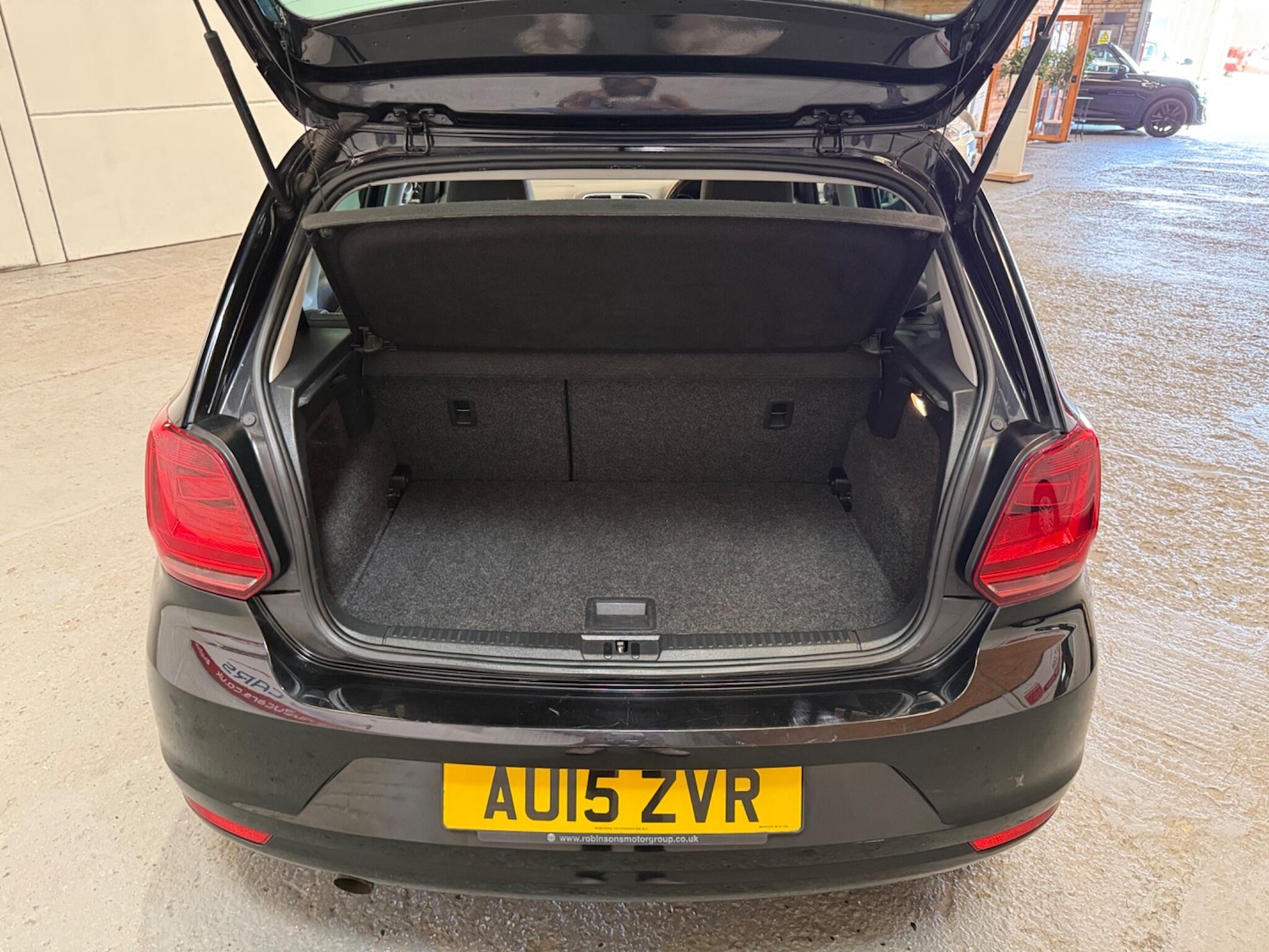 Used Volkswagen Polo 2015 for sale - 76832086: Photo 11