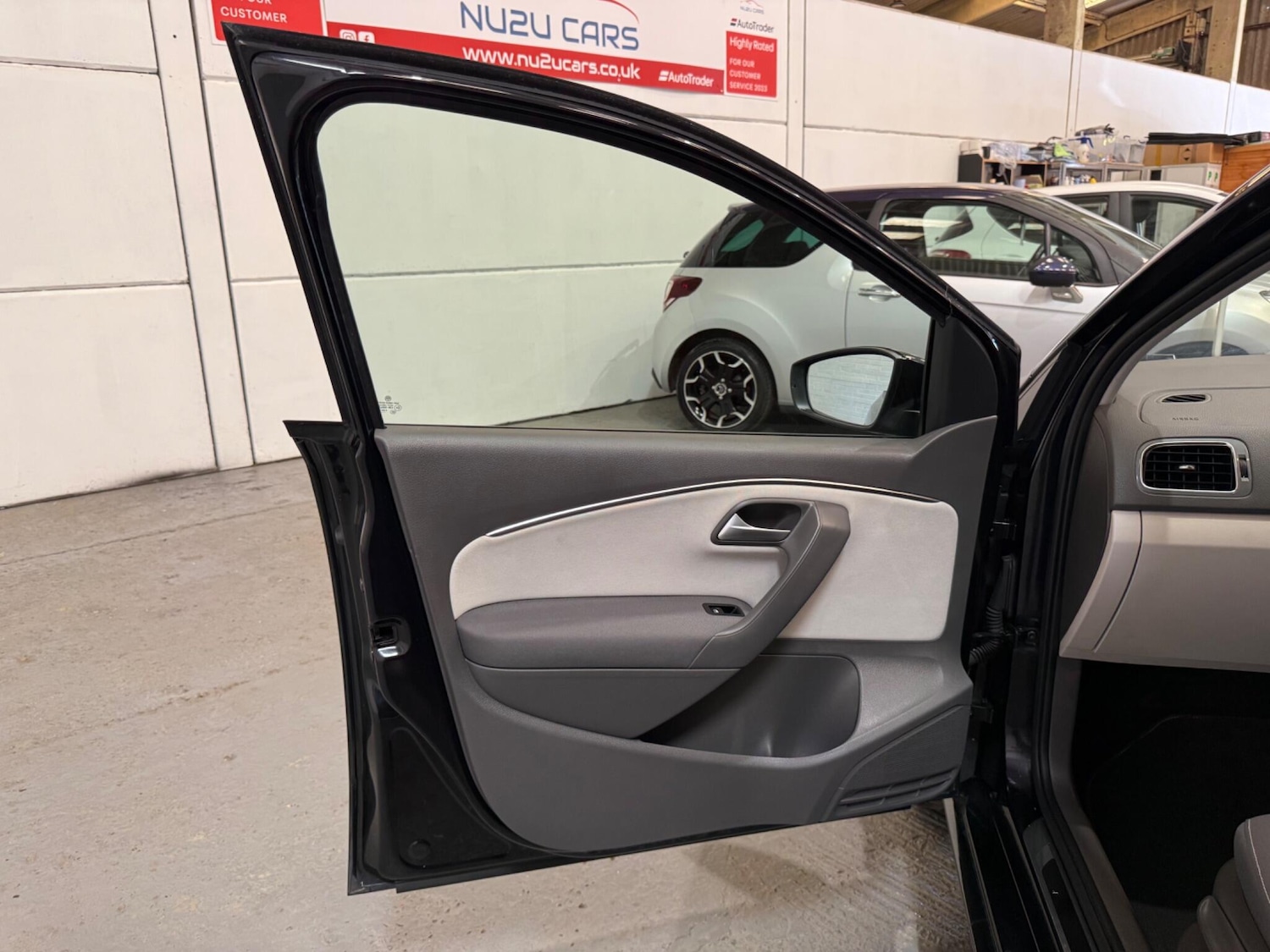 Used Volkswagen Polo 2015 for sale - 76832086: Photo 17