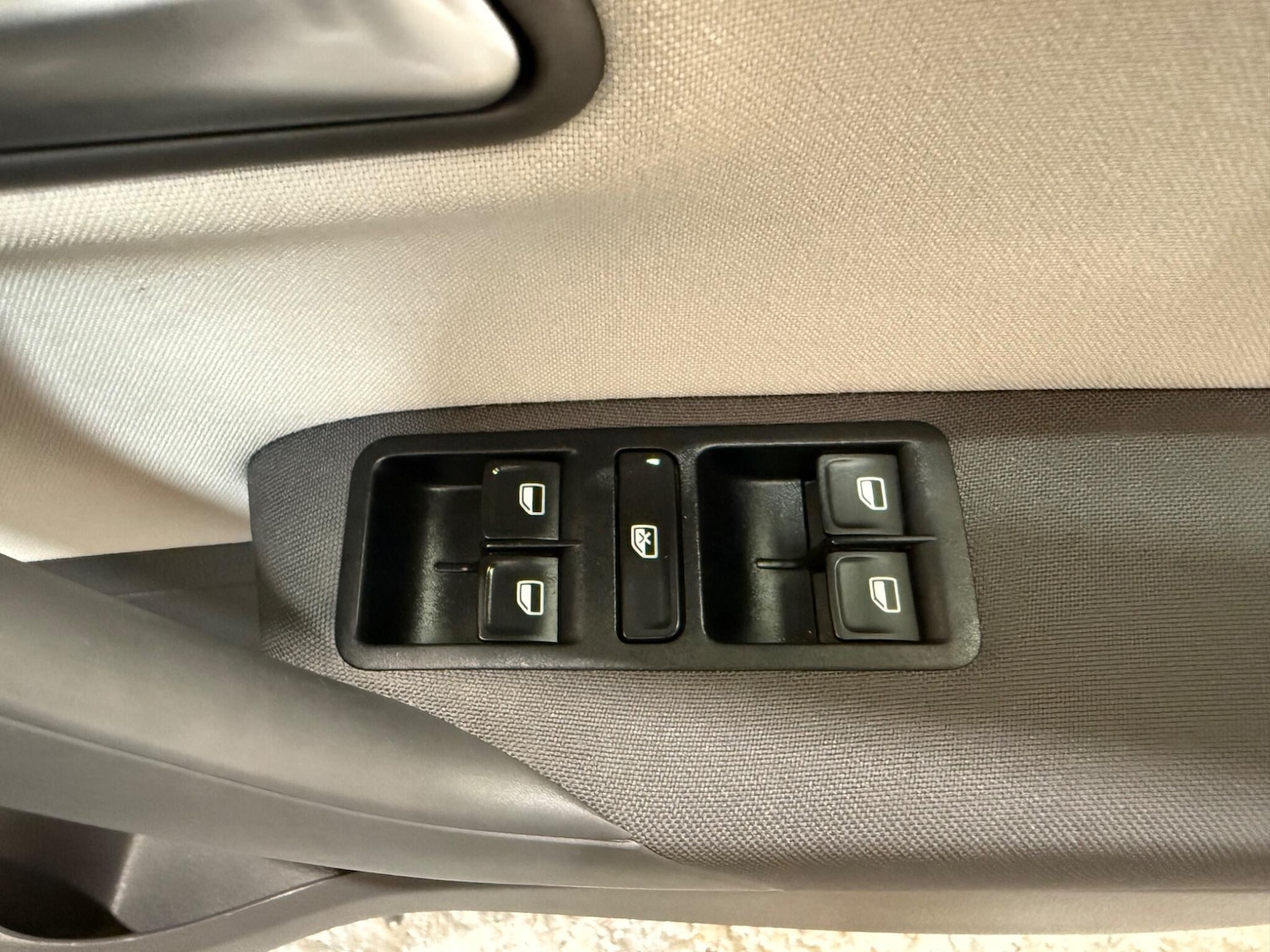 Used Volkswagen Polo 2015 for sale - 76832086: Photo 21