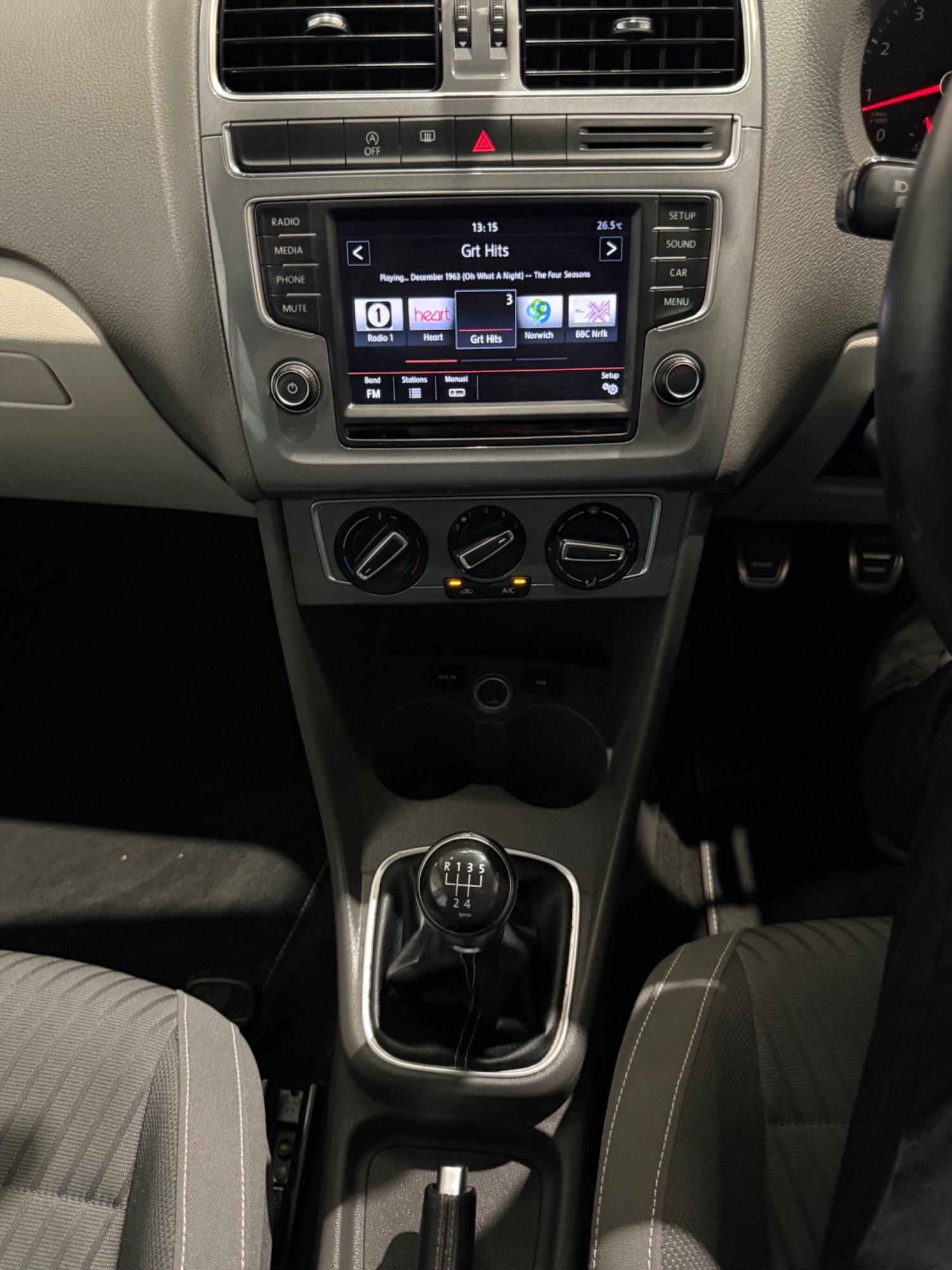 Used Volkswagen Polo 2015 for sale - 76832086: Photo 36