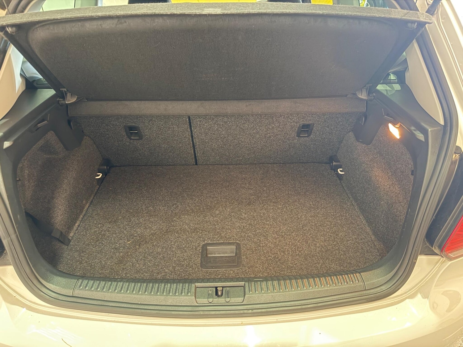 Used Volkswagen Polo 2013 for sale - 76832444: Photo 15