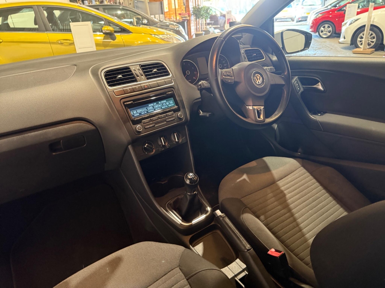 Used Volkswagen Polo 2013 for sale - 76832444: Photo 21