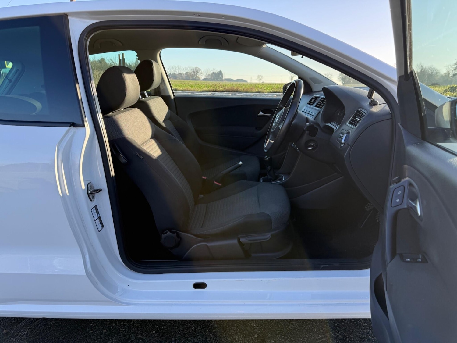 Used Volkswagen Polo 2013 for sale - 76832444: Photo 48