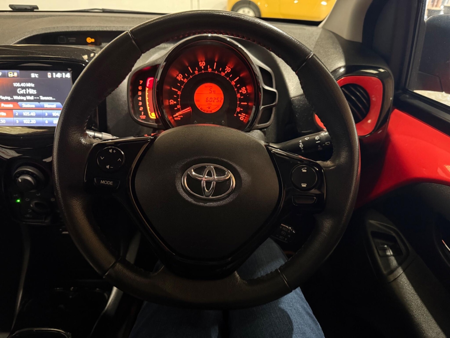 Used Toyota AYGO for sale - 77586887: Photo 27