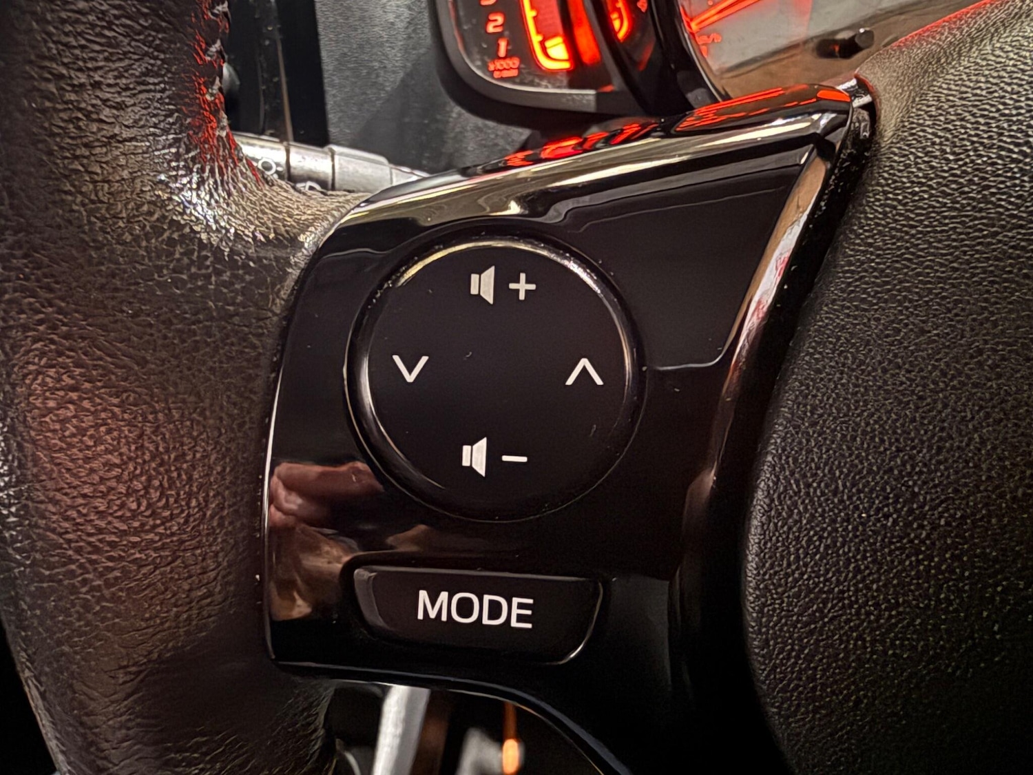 Used Toyota AYGO for sale - 77586887: Photo 32