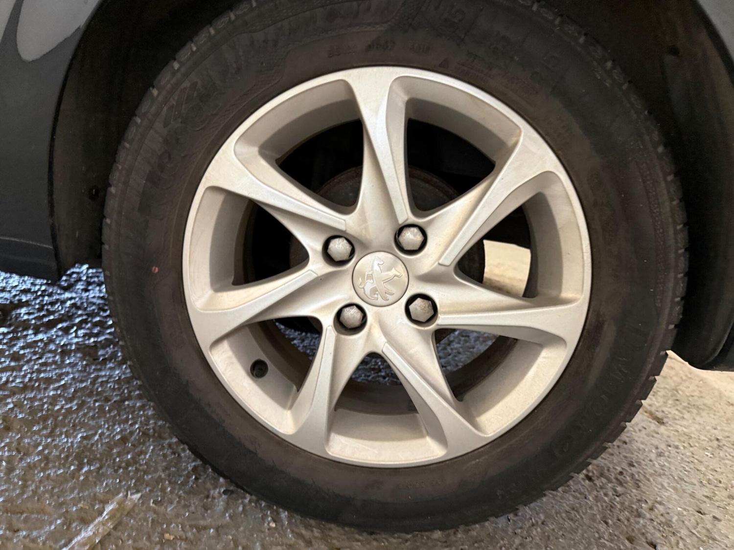 Used Peugeot 208 2017 for sale - 77723241: Photo 11