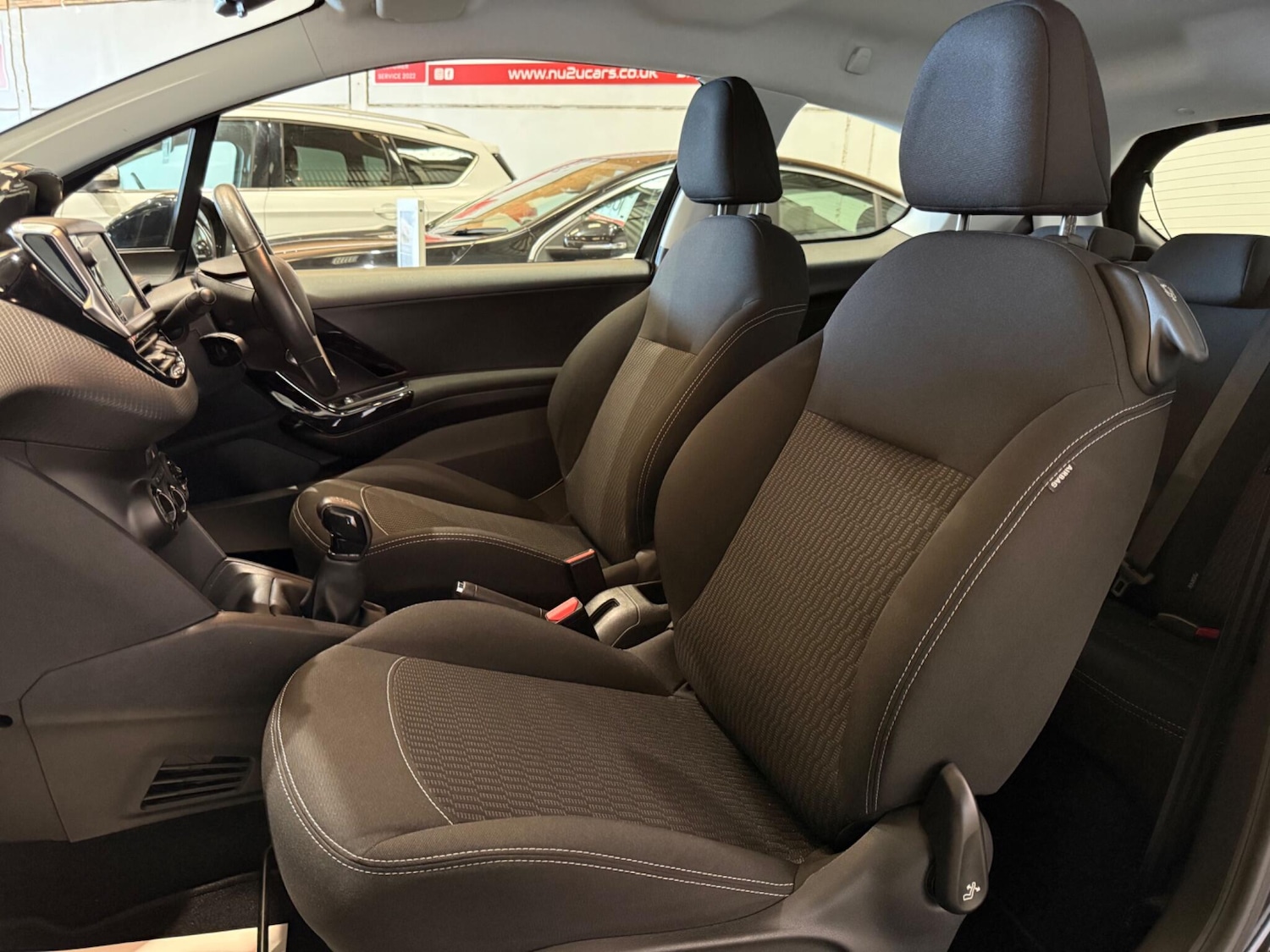 Used Peugeot 208 2017 for sale - 77723241: Photo 18