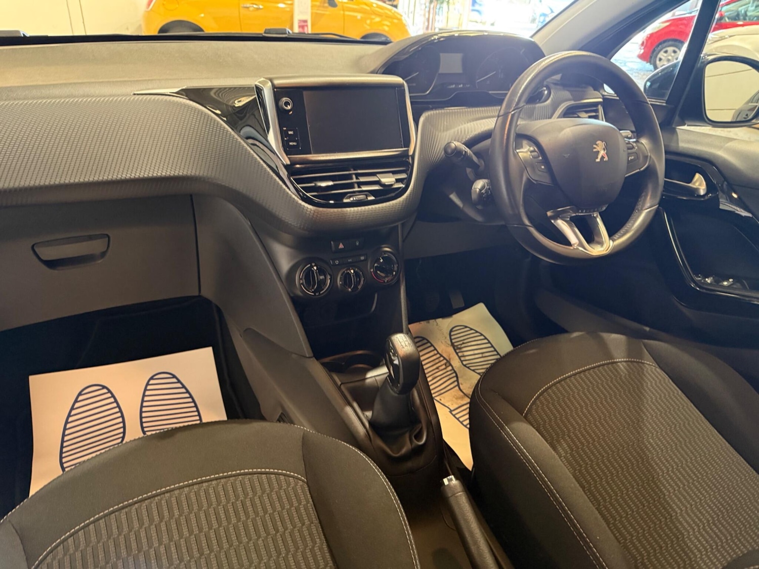 Used Peugeot 208 2017 for sale - 77723241: Photo 19