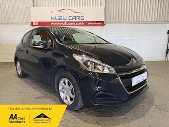 Used Peugeot 208 2017 for sale - 77723241: Photo