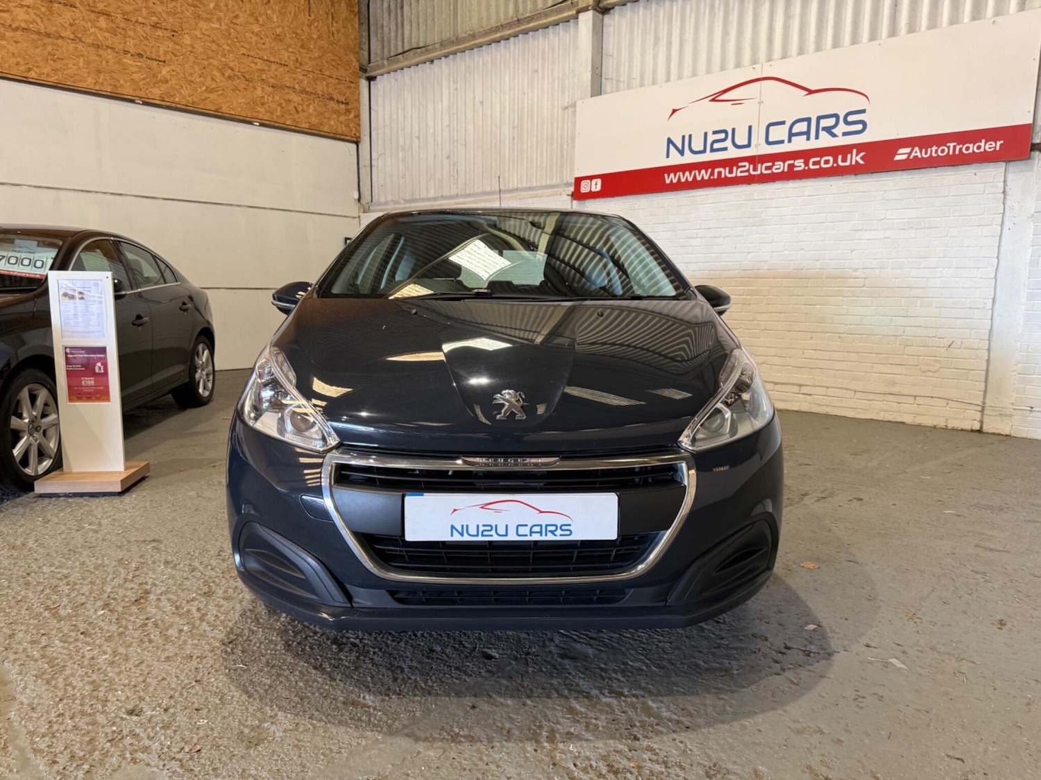 Used Peugeot 208 2017 for sale - 77723241: Photo 2