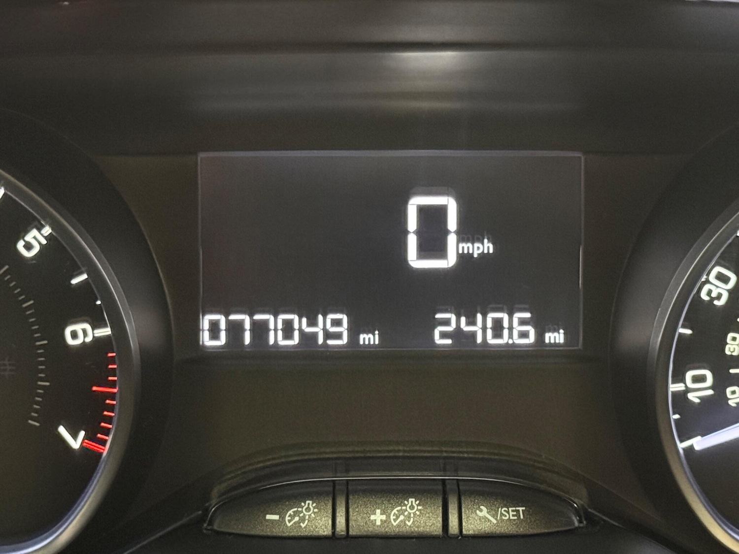 Used Peugeot 208 2017 for sale - 77723241: Photo 25