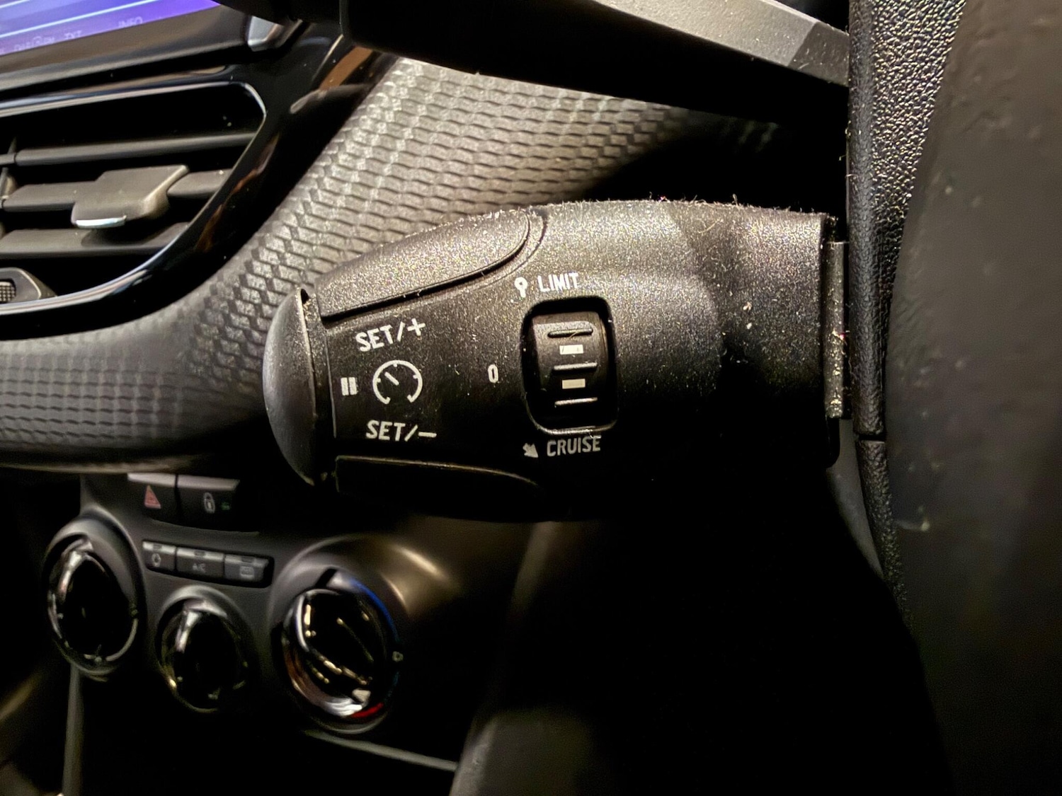 Used Peugeot 208 2017 for sale - 77723241: Photo 28