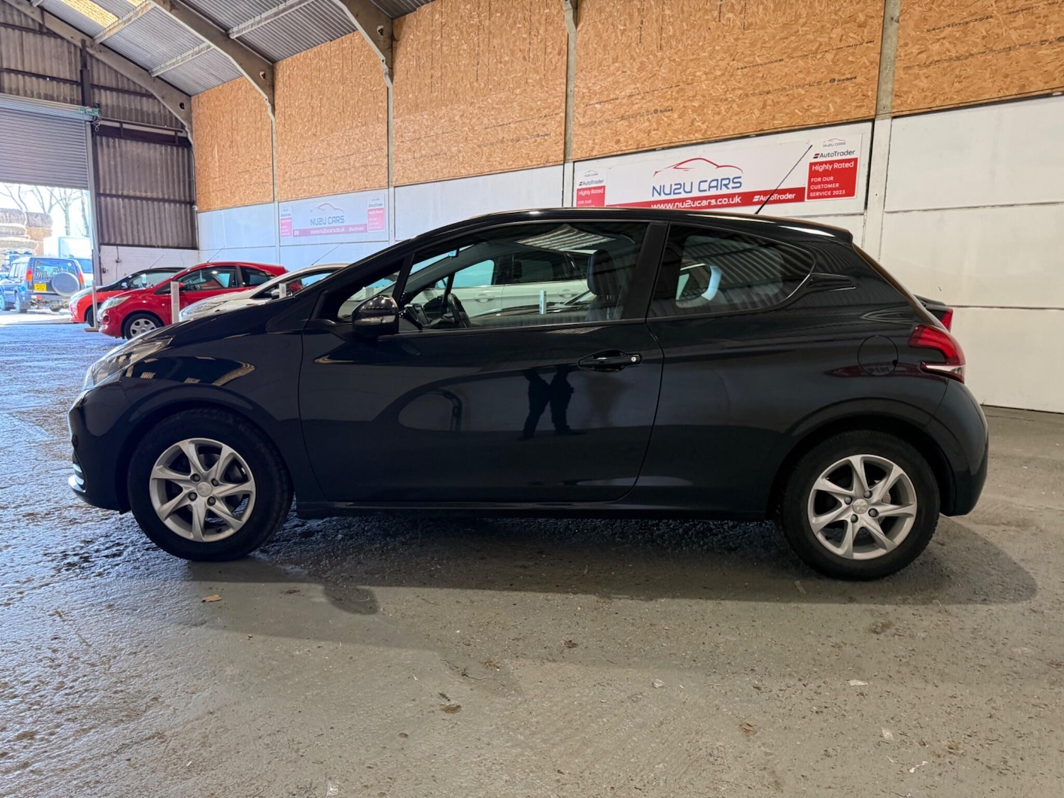 Used Peugeot 208 2017 for sale - 77723241: Photo 4