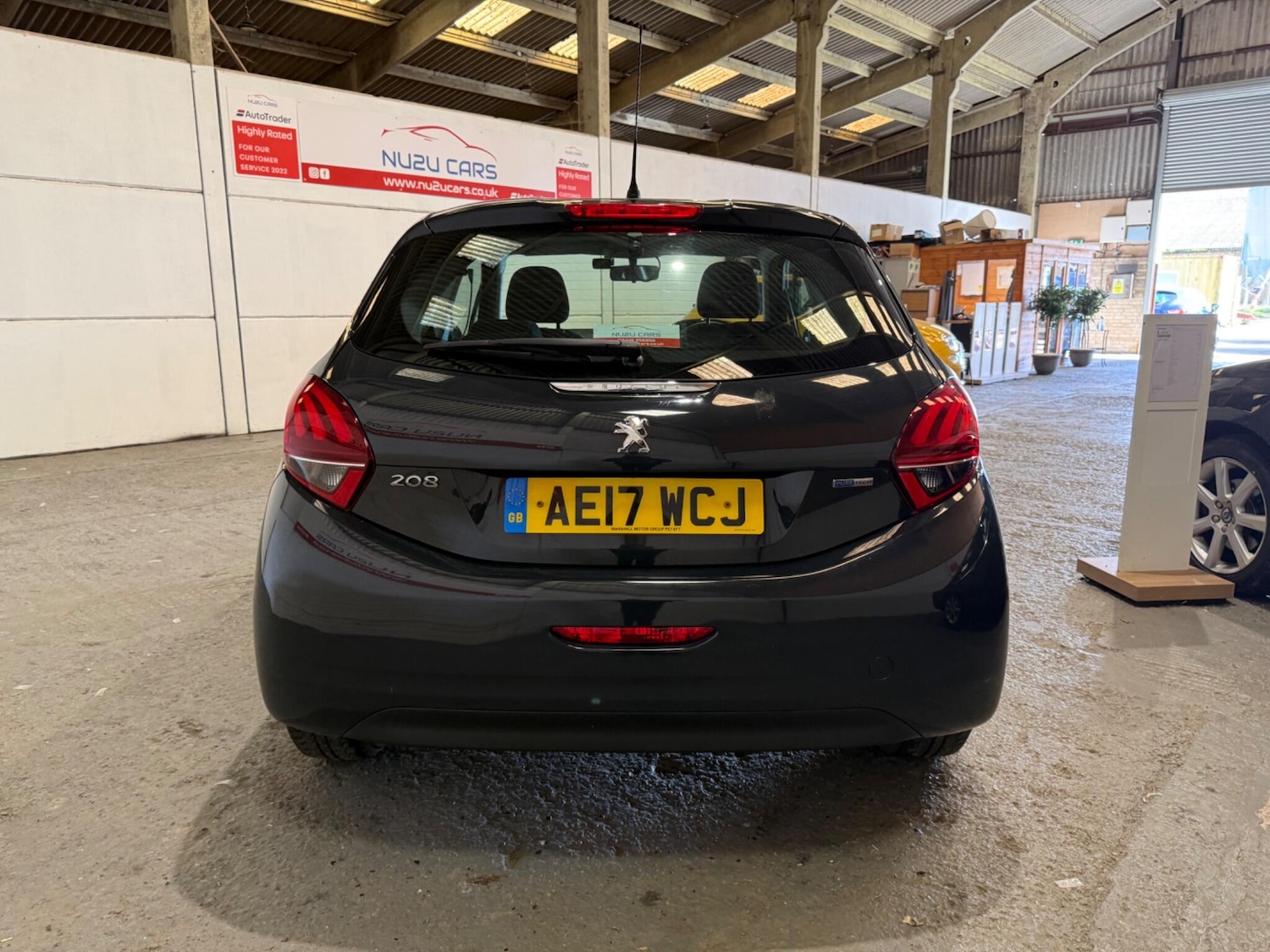 Used Peugeot 208 2017 for sale - 77723241: Photo 6