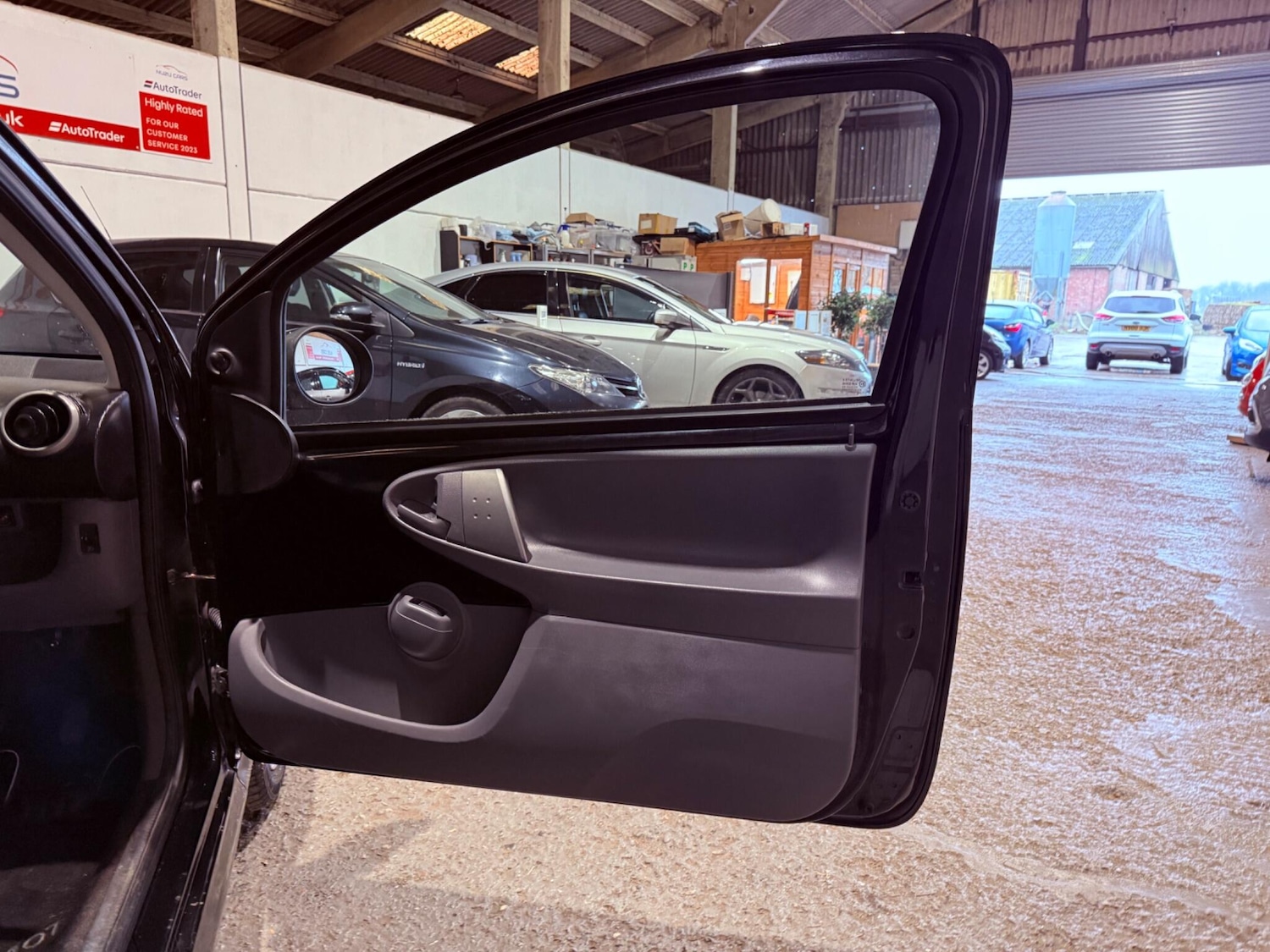 Used Peugeot 107 2011 for sale - 77291143: Photo 19