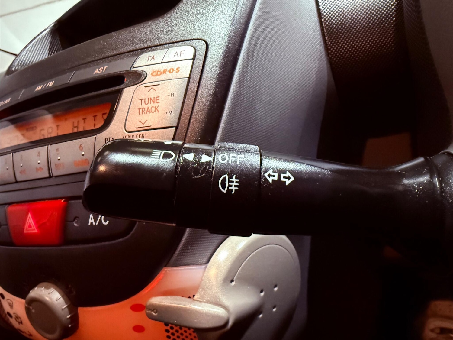 Used Peugeot 107 2011 for sale - 77291143: Photo 25