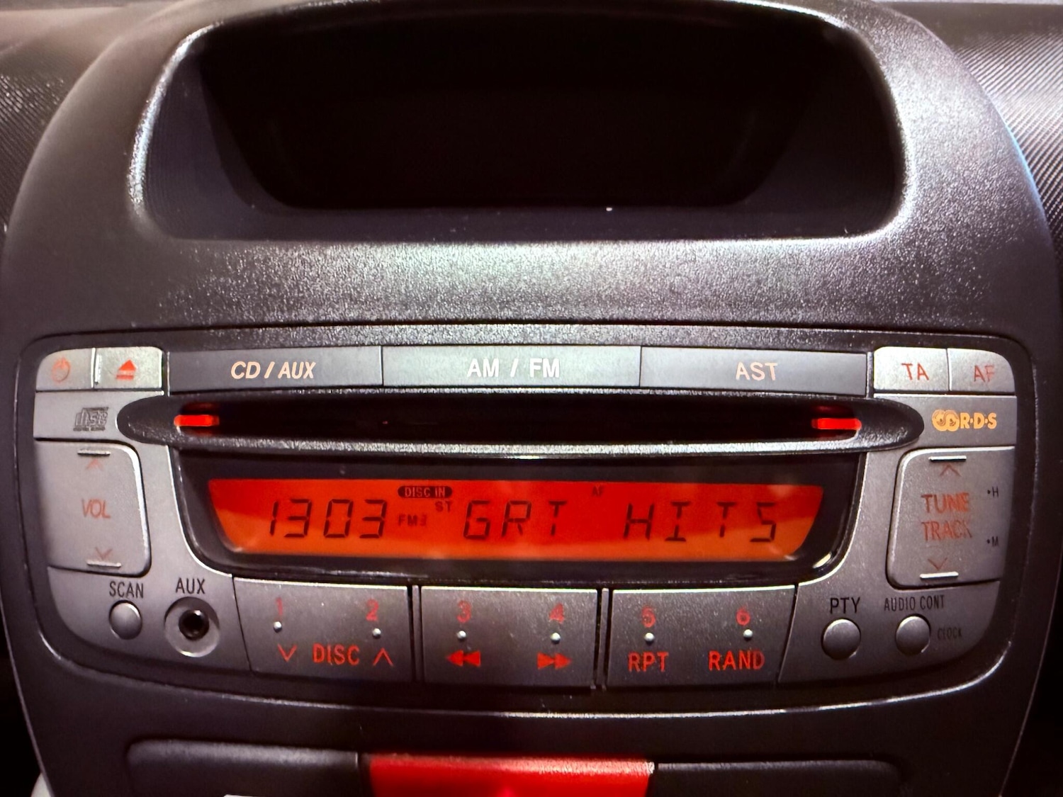 Used Peugeot 107 2011 for sale - 77291143: Photo 26