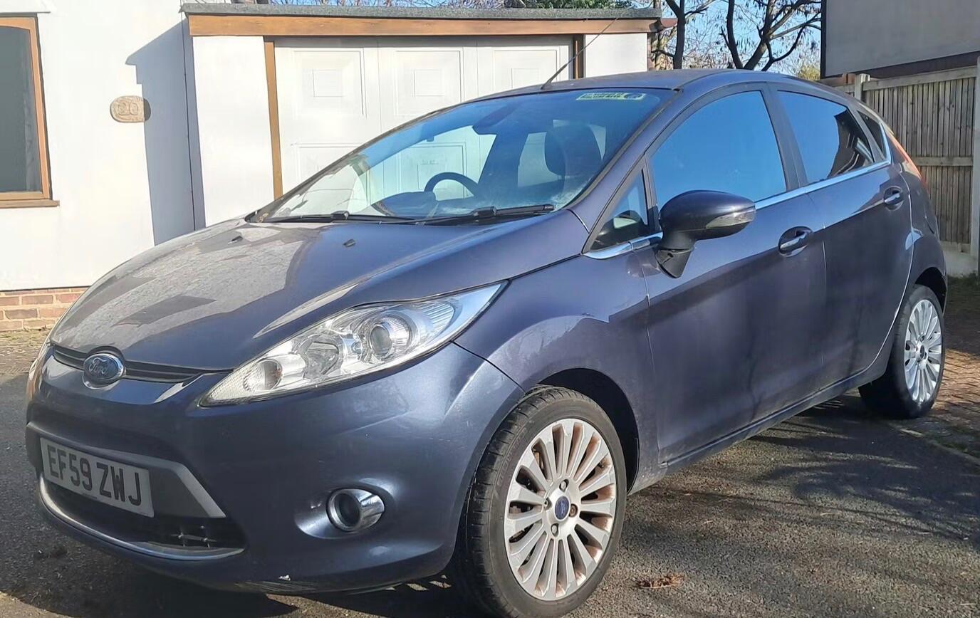 Used Ford Fiesta 2010 for sale - 77768820: Photo 4