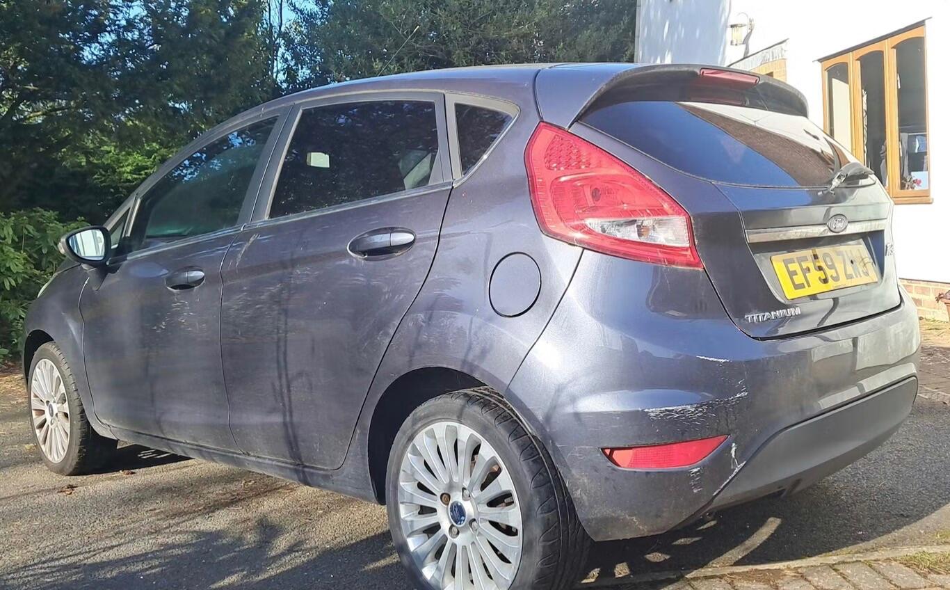 Used Ford Fiesta 2010 for sale - 77768820: Photo 5