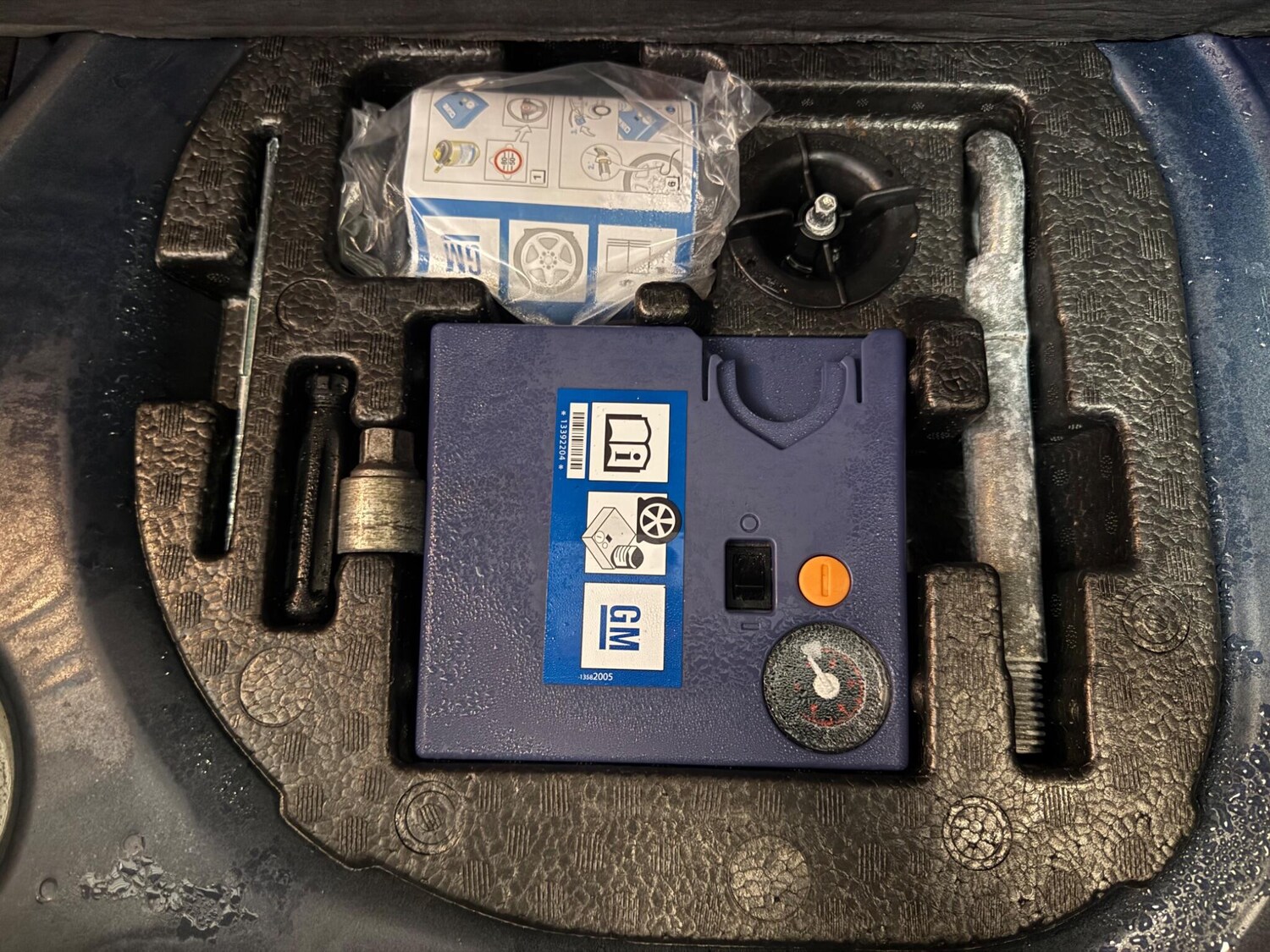 Used Vauxhall ADAM 2013 for sale - 78072083: Photo 17