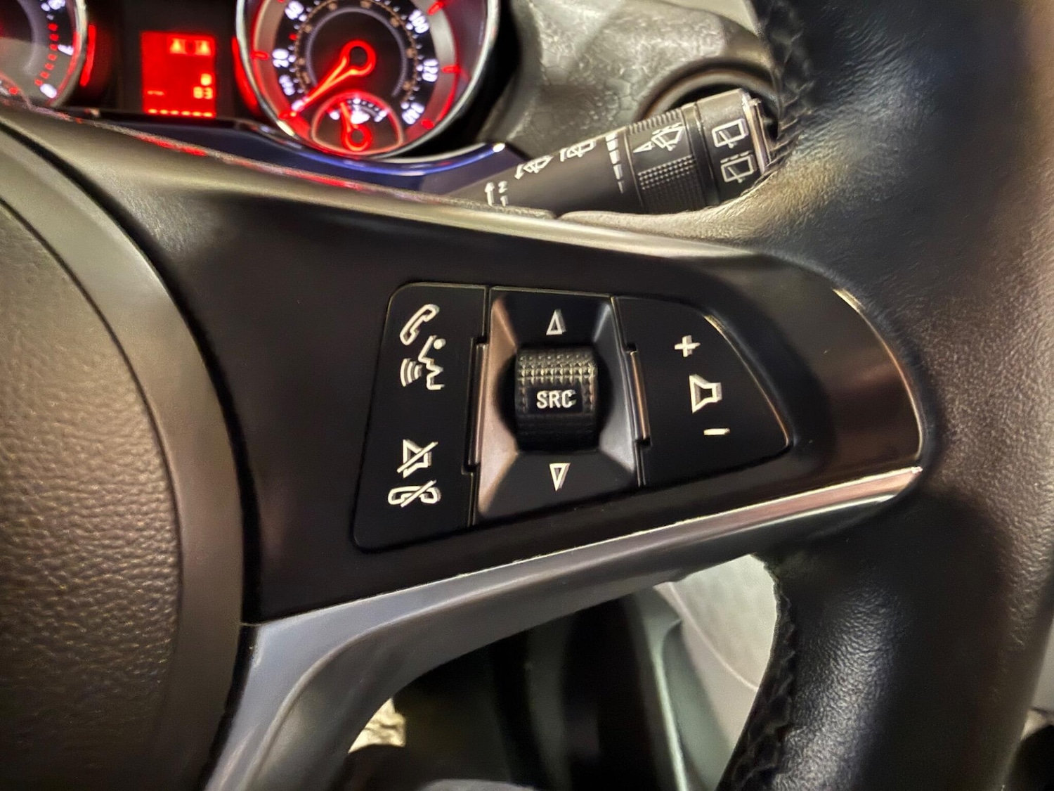 Used Vauxhall ADAM 2013 for sale - 78072083: Photo 29