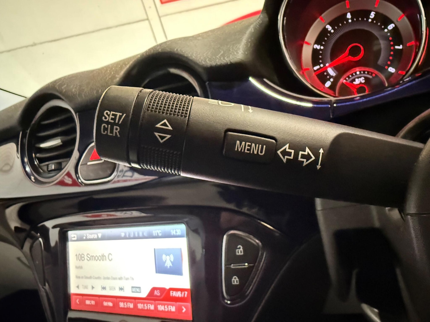 Used Vauxhall ADAM 2013 for sale - 78072083: Photo 32