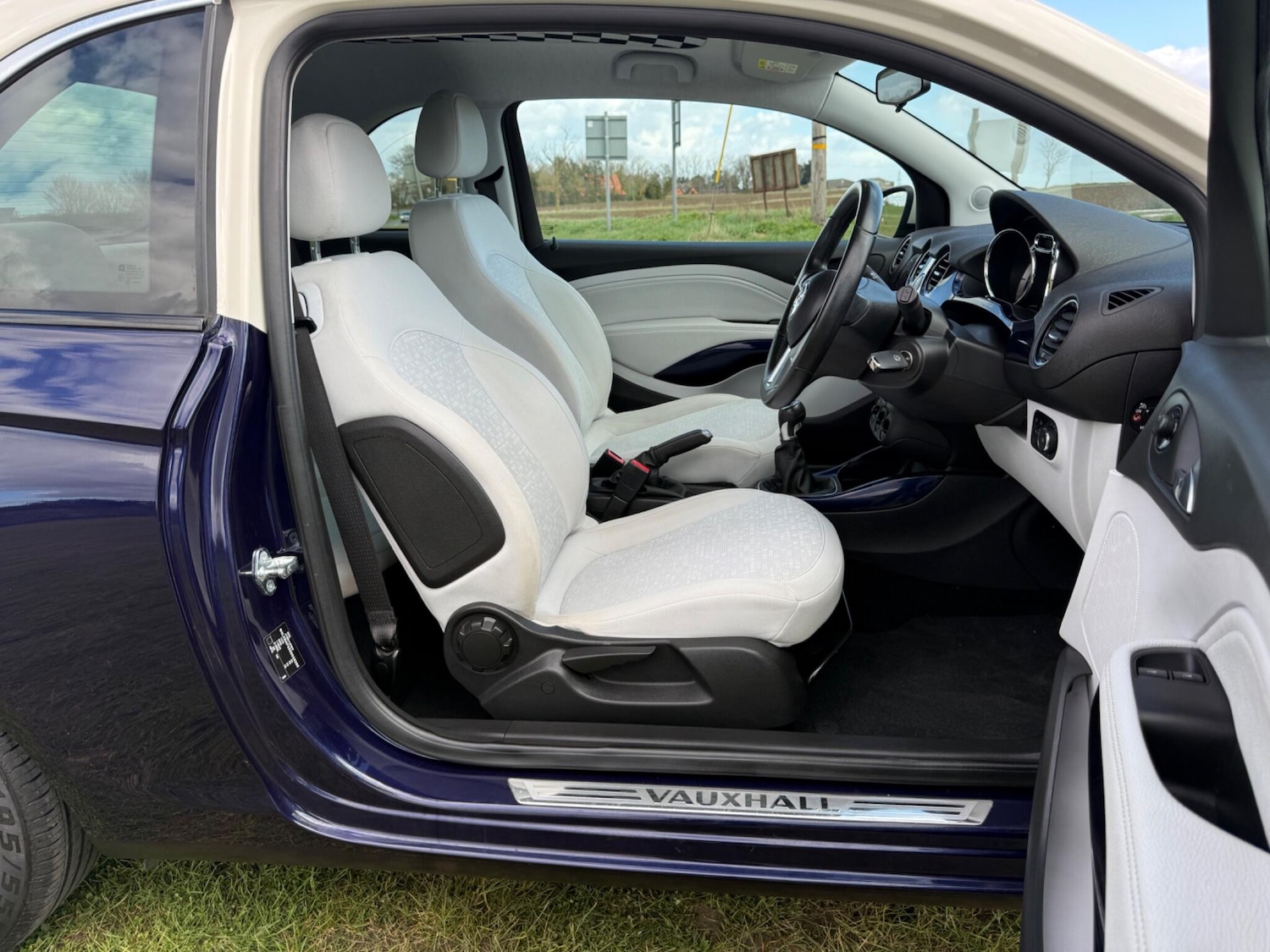 Used Vauxhall ADAM 2013 for sale - 78072083: Photo 48