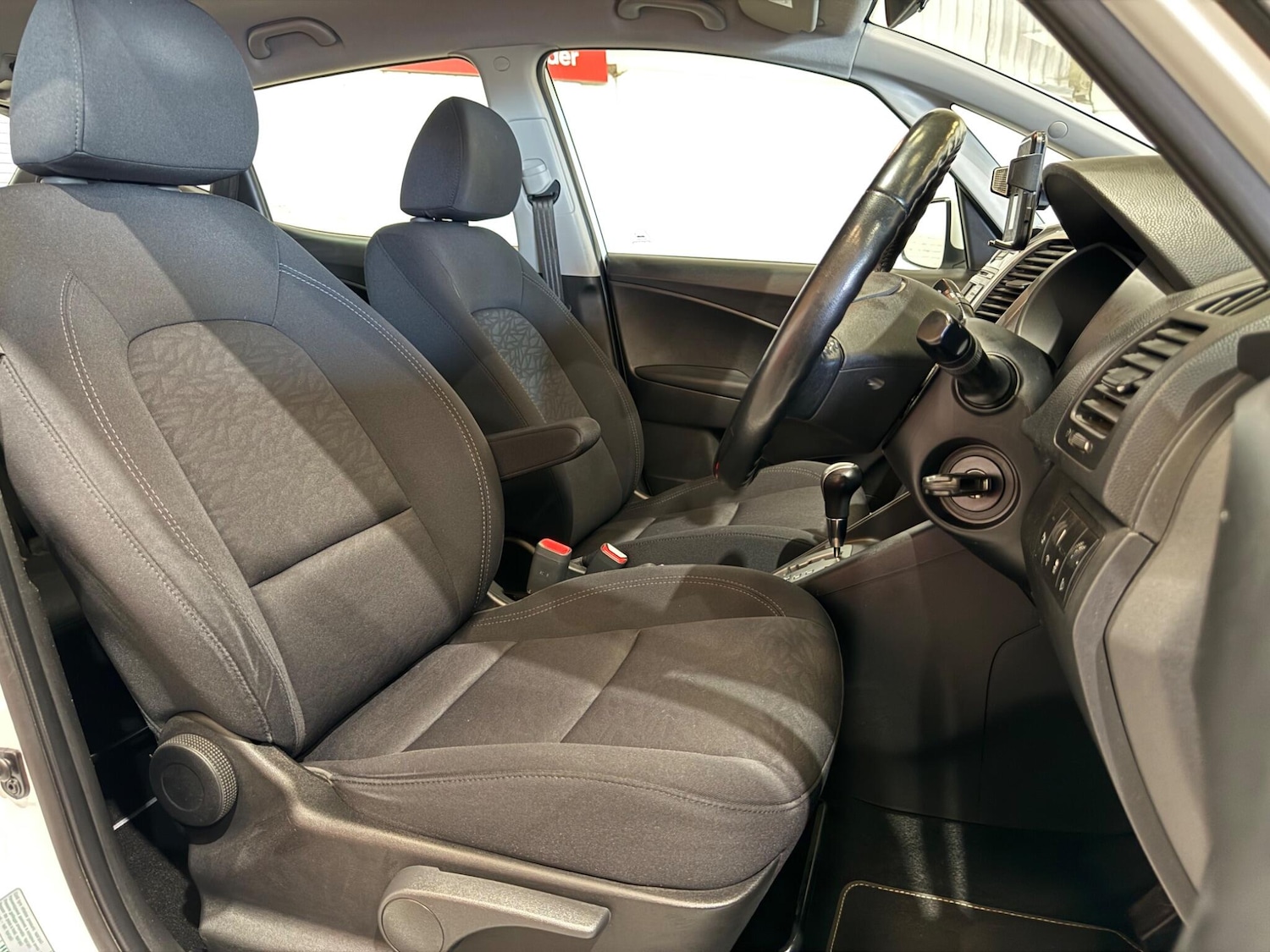 Used Hyundai Ix20 2015 for sale - 77969665: Photo 27