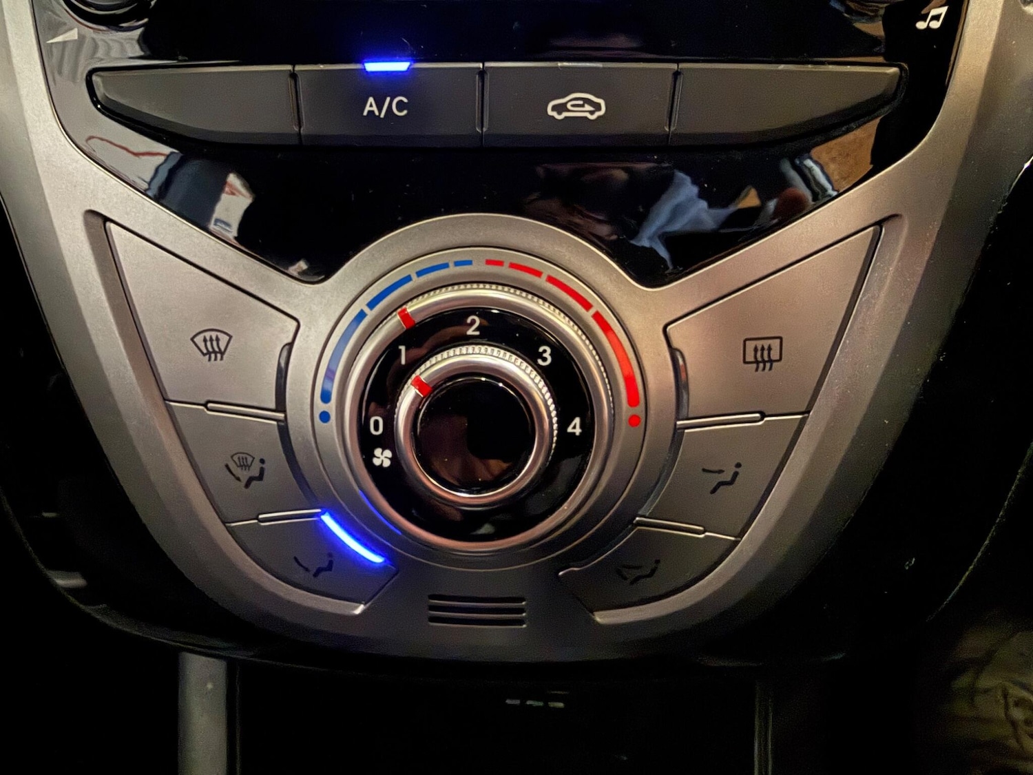 Used Hyundai Ix20 2015 for sale - 77969665: Photo 40