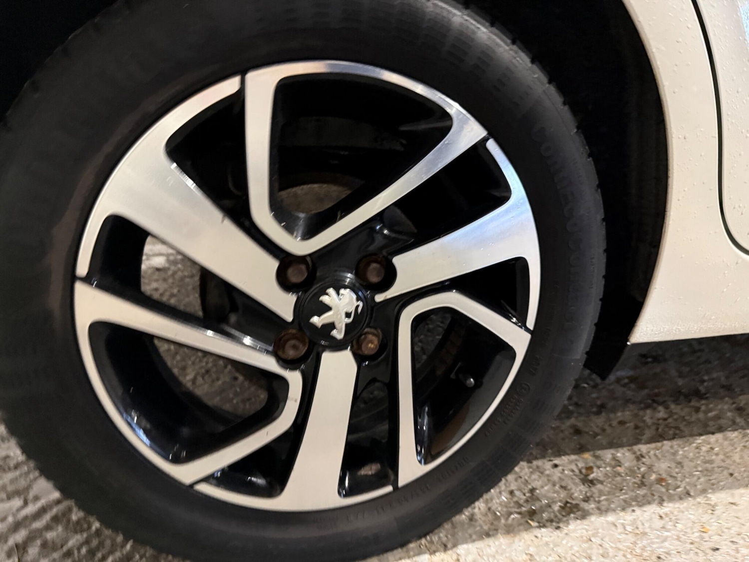 Used Peugeot 108 2017 for sale - 77305871: Photo 11