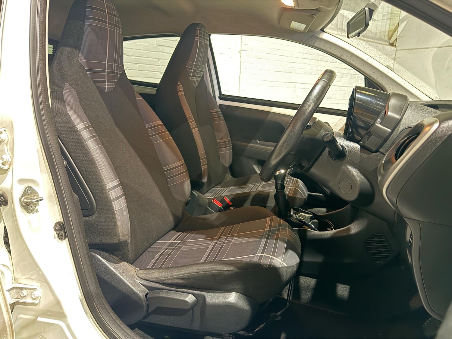 Used Peugeot 108 2017 for sale - 77305871: Photo 23