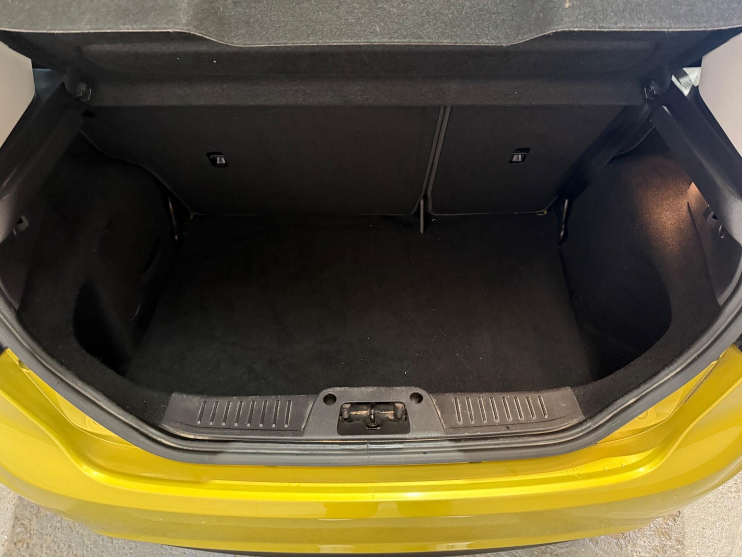 Used Ford Fiesta 2013 for sale - 76832569: Photo 15