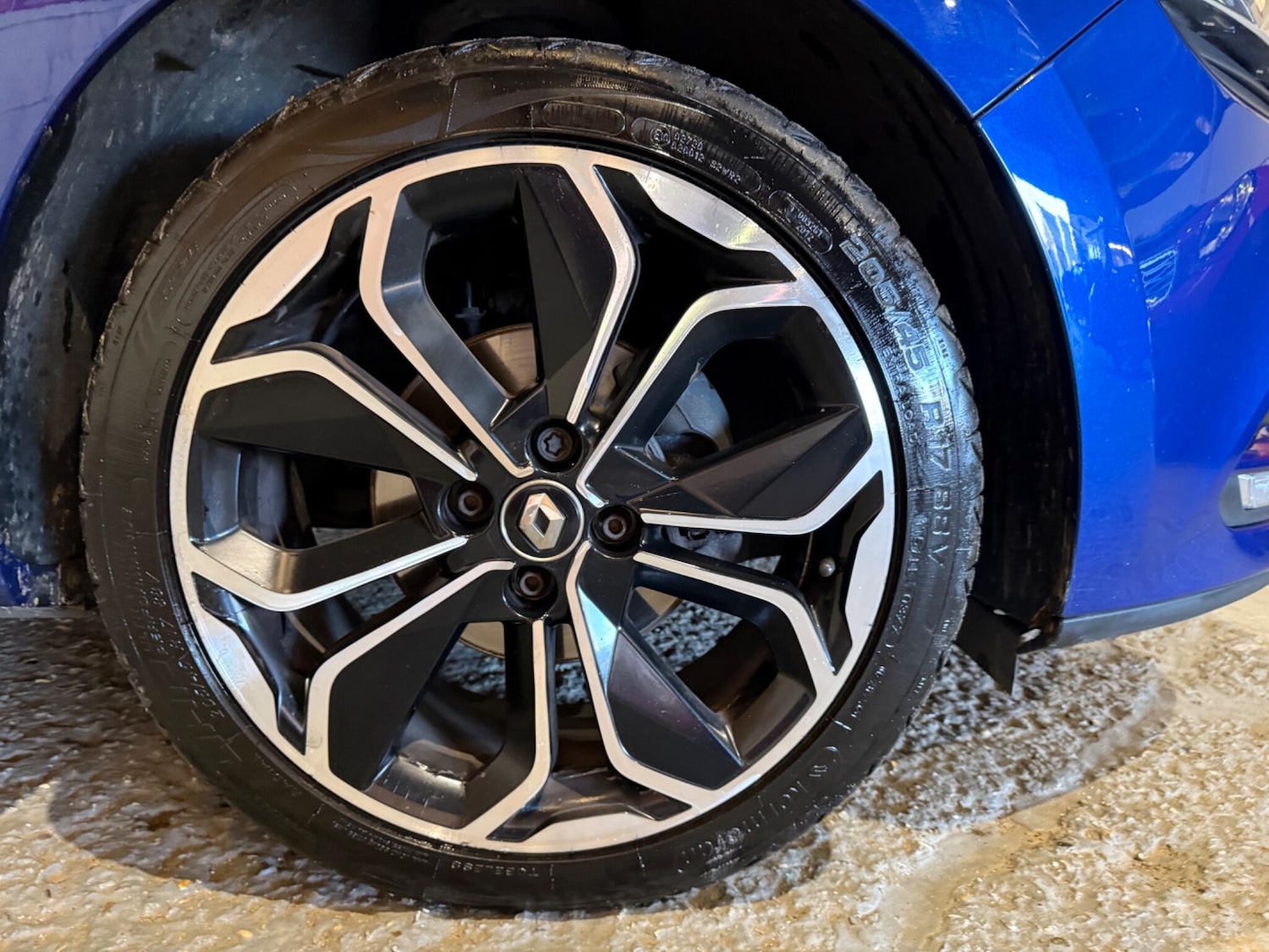 Used Renault Clio 2018 for sale - 76913948: Photo 11