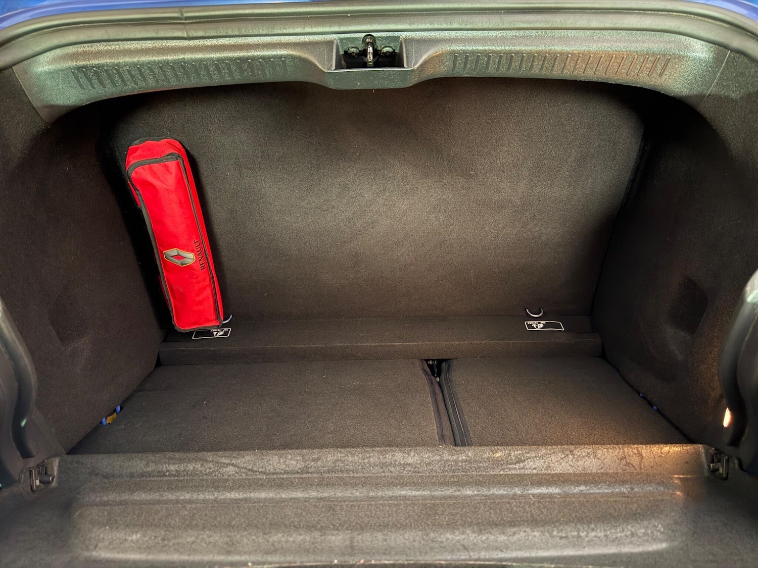 Used Renault Clio 2018 for sale - 76913948: Photo 18