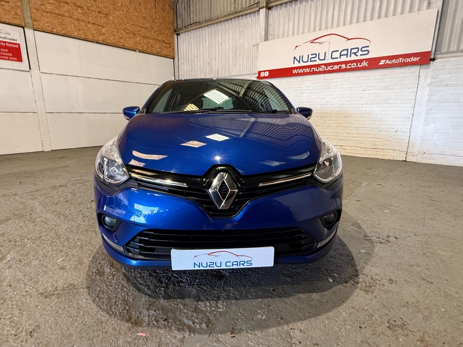 Used Renault Clio 2018 for sale - 76913948: Photo 2