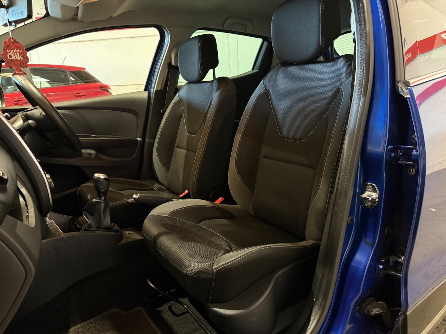 Used Renault Clio 2018 for sale - 76913948: Photo 23