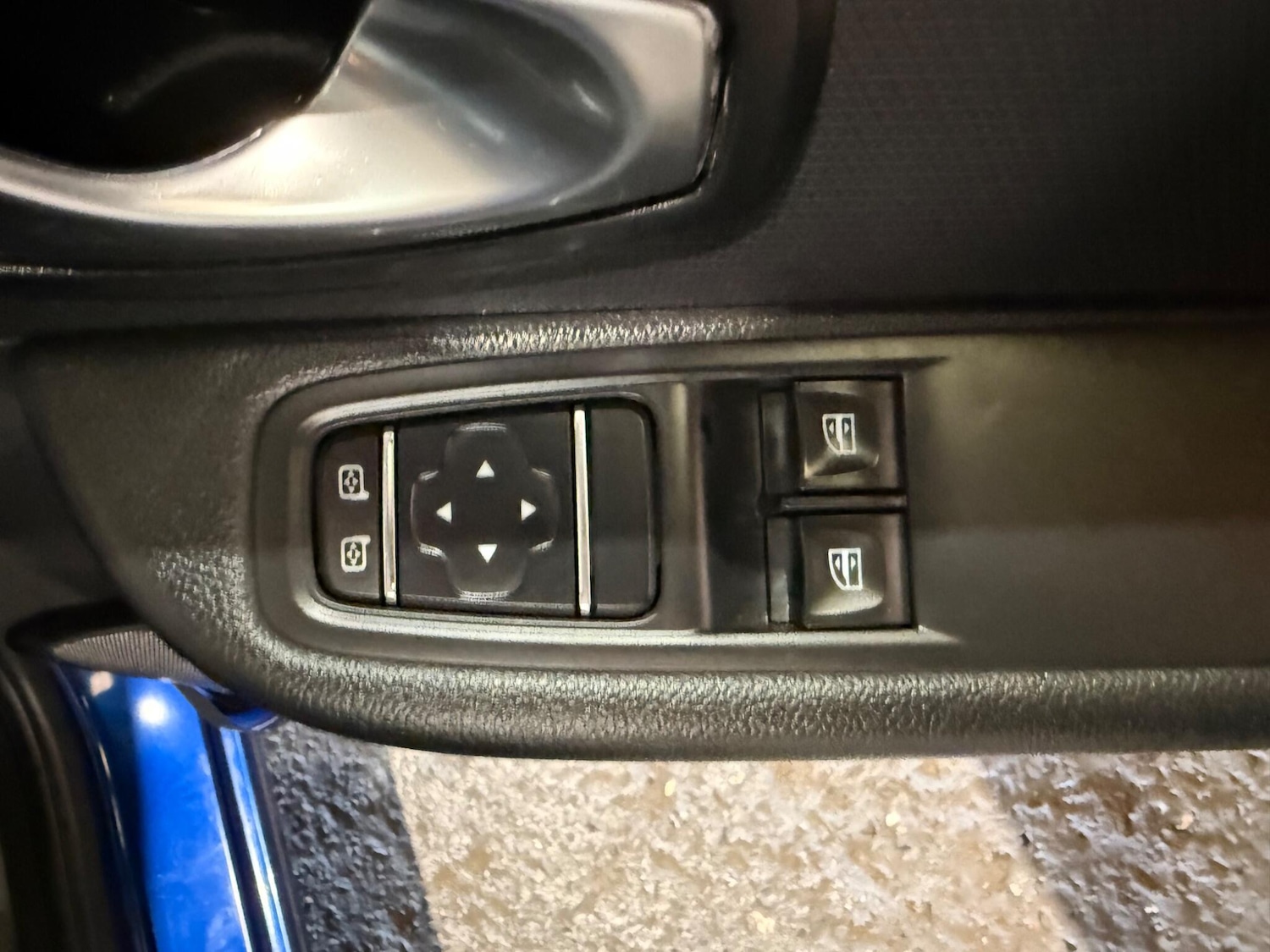 Used Renault Clio 2018 for sale - 76913948: Photo 27