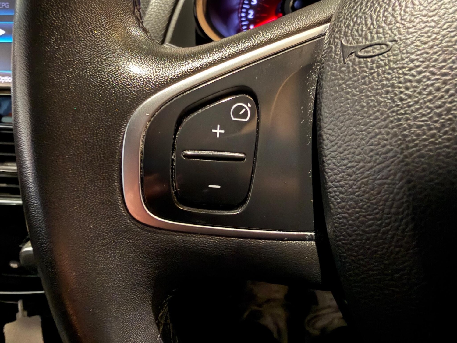 Used Renault Clio 2018 for sale - 76913948: Photo 34