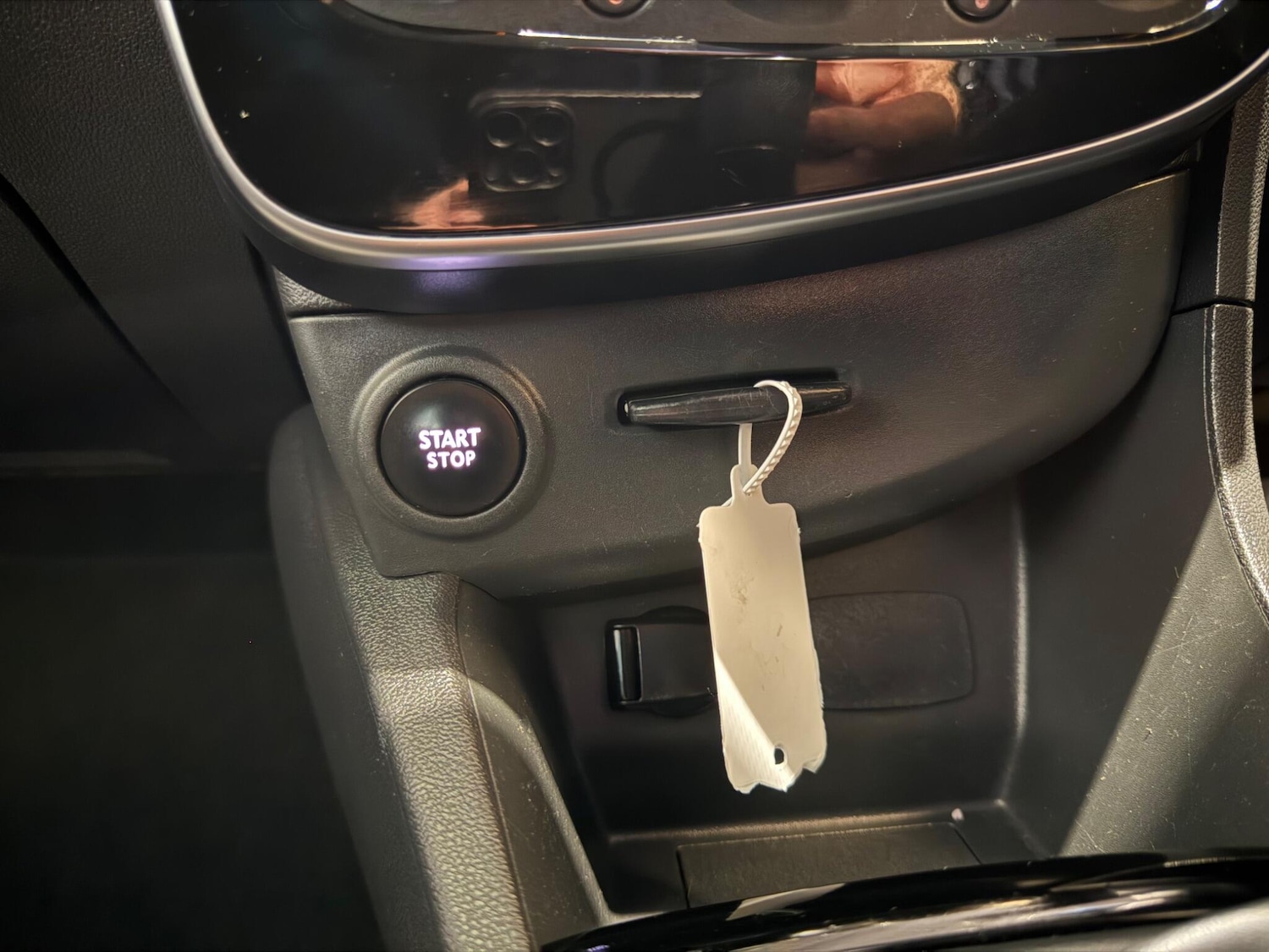 Used Renault Clio 2018 for sale - 76913948: Photo 45