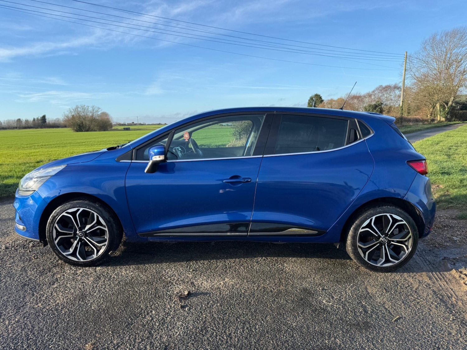 Used Renault Clio 2018 for sale - 76913948: Photo 51