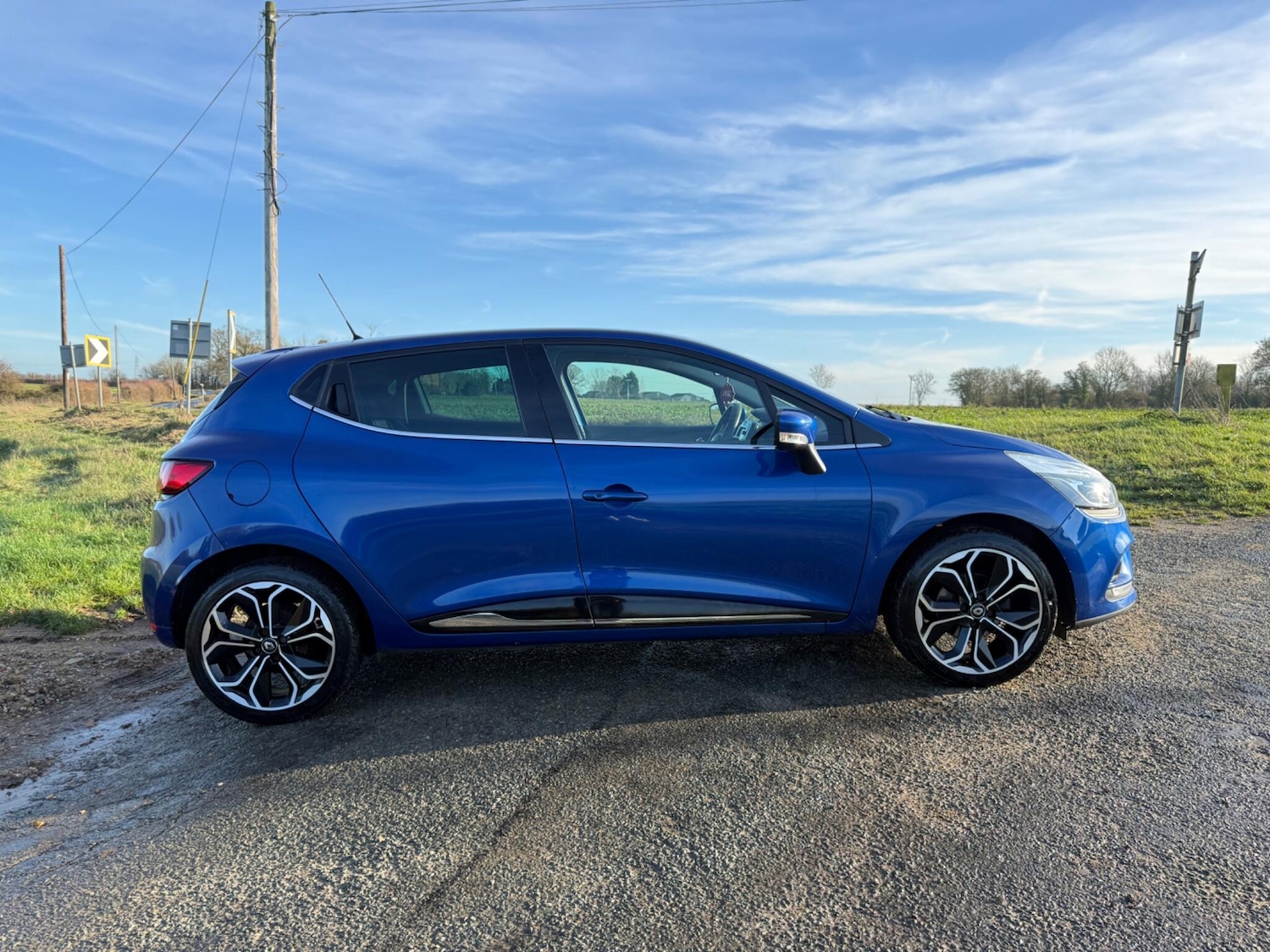 Used Renault Clio 2018 for sale - 76913948: Photo 55
