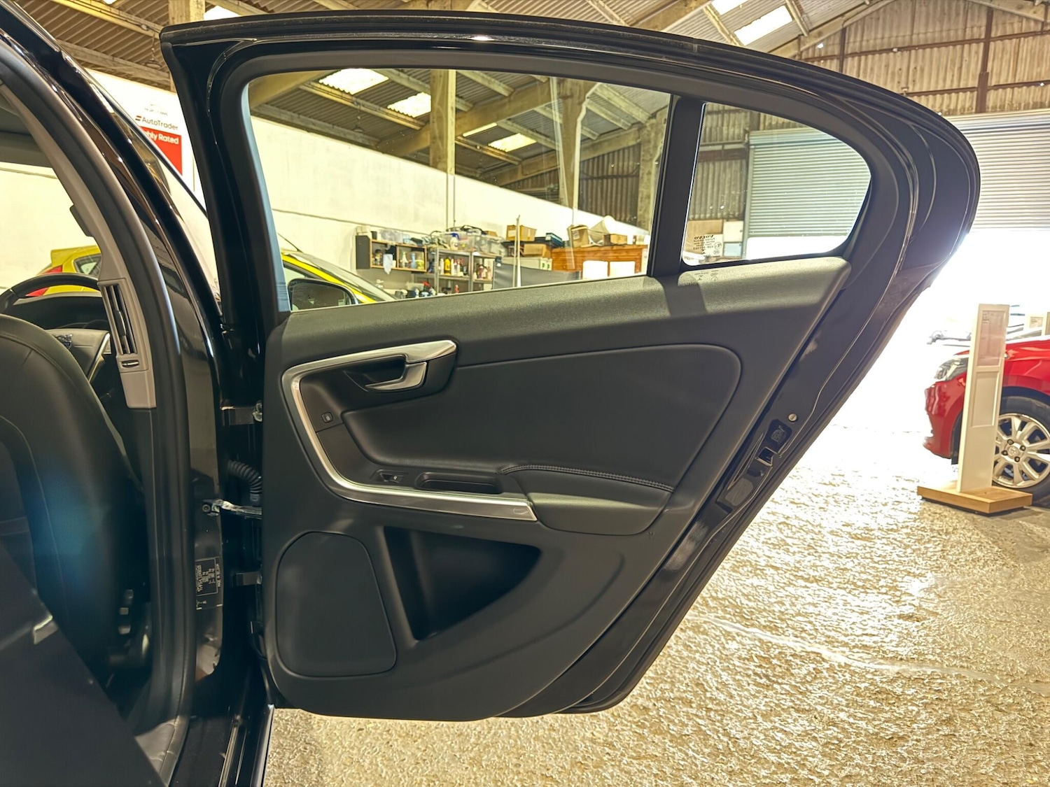 Used Volvo S60 2018 for sale - 76832120: Photo 13