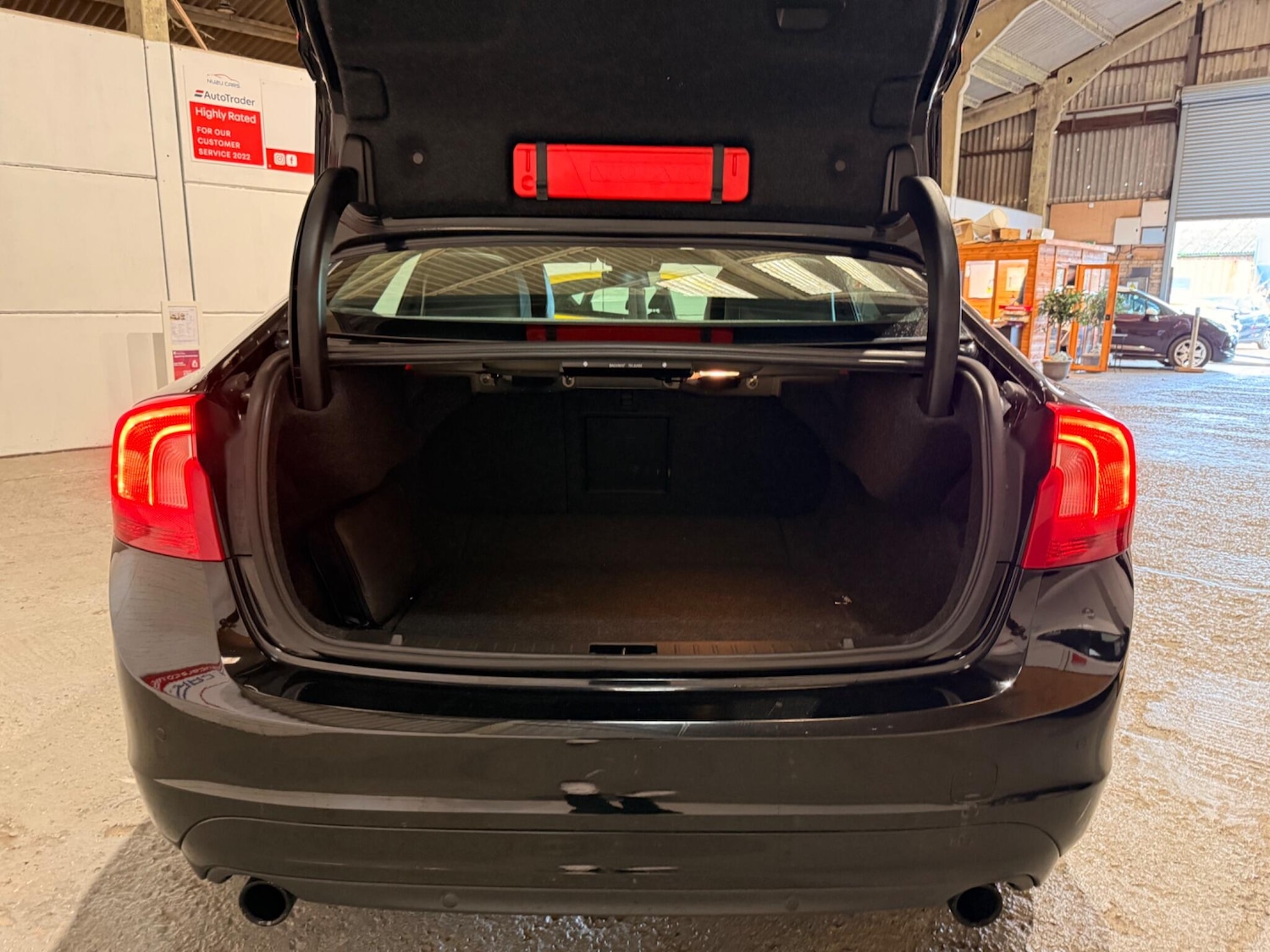 Used Volvo S60 2018 for sale - 76832120: Photo 15